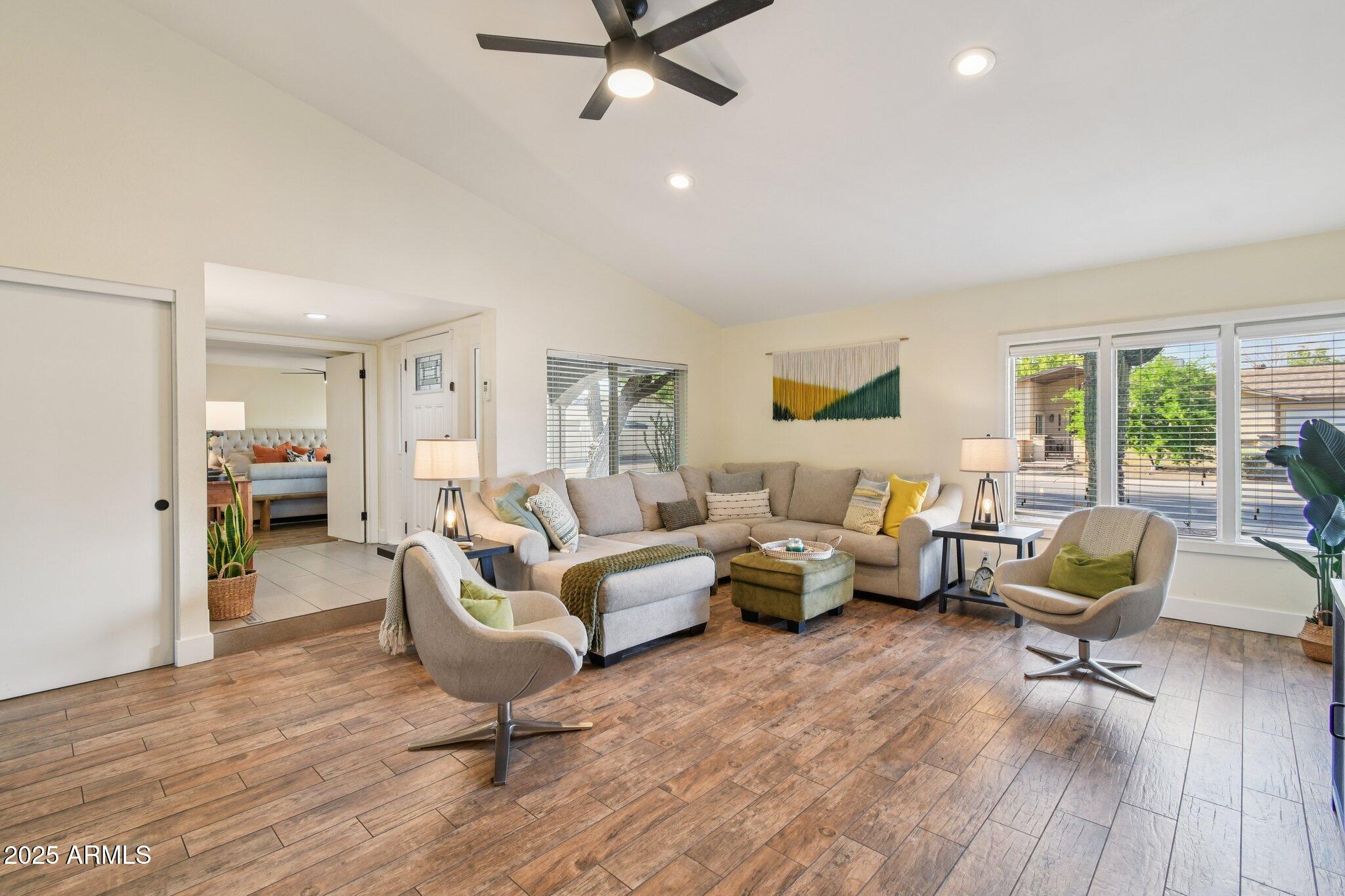 8819 E ALTADENA Avenue