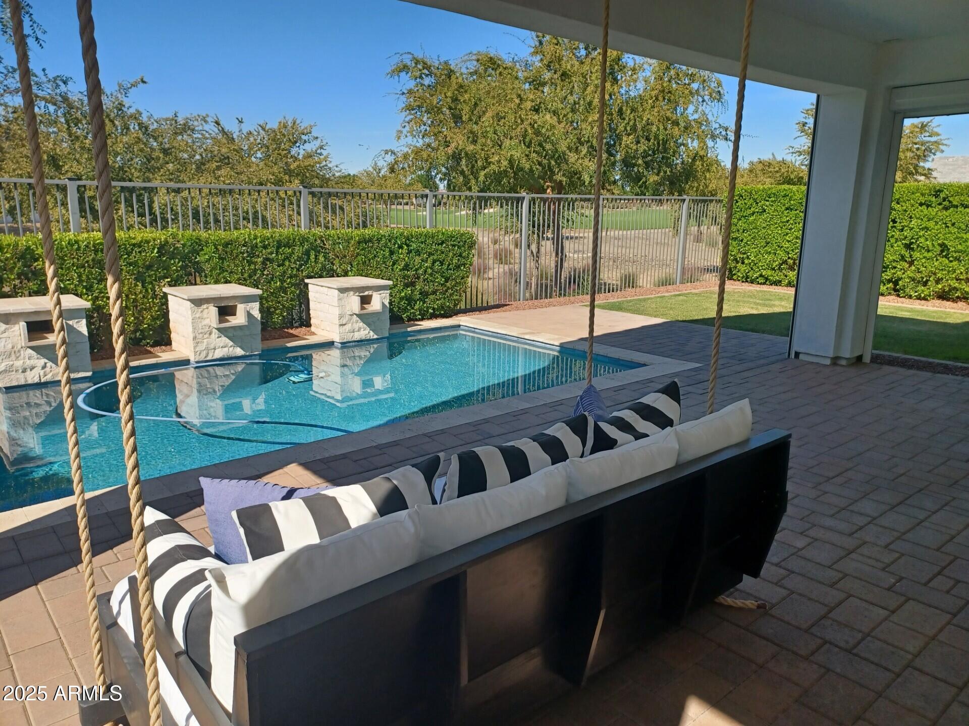 11640 N SAN CLEMENTE Street