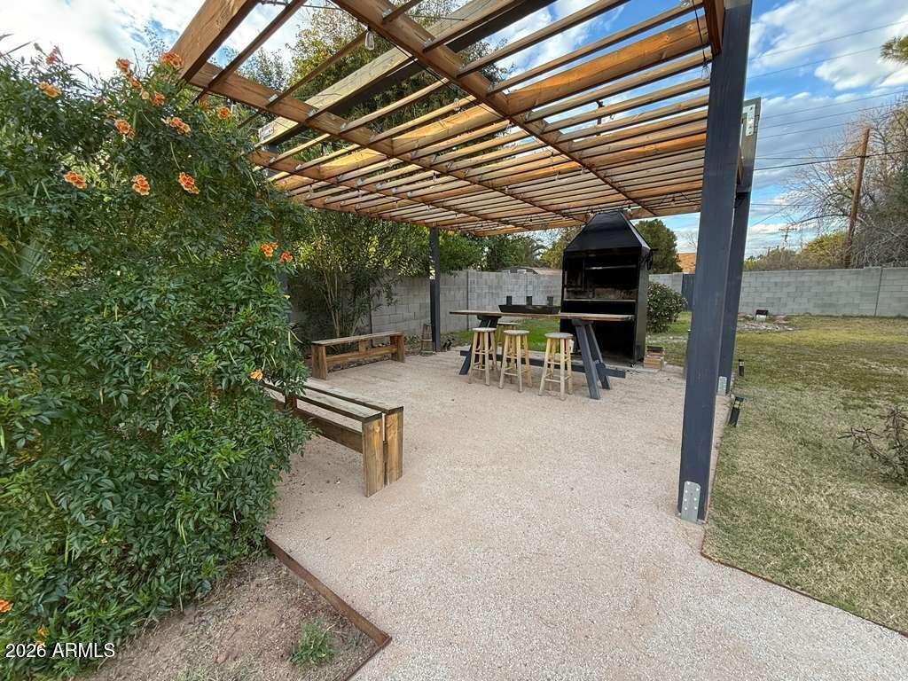 2444 E FLOWER Street