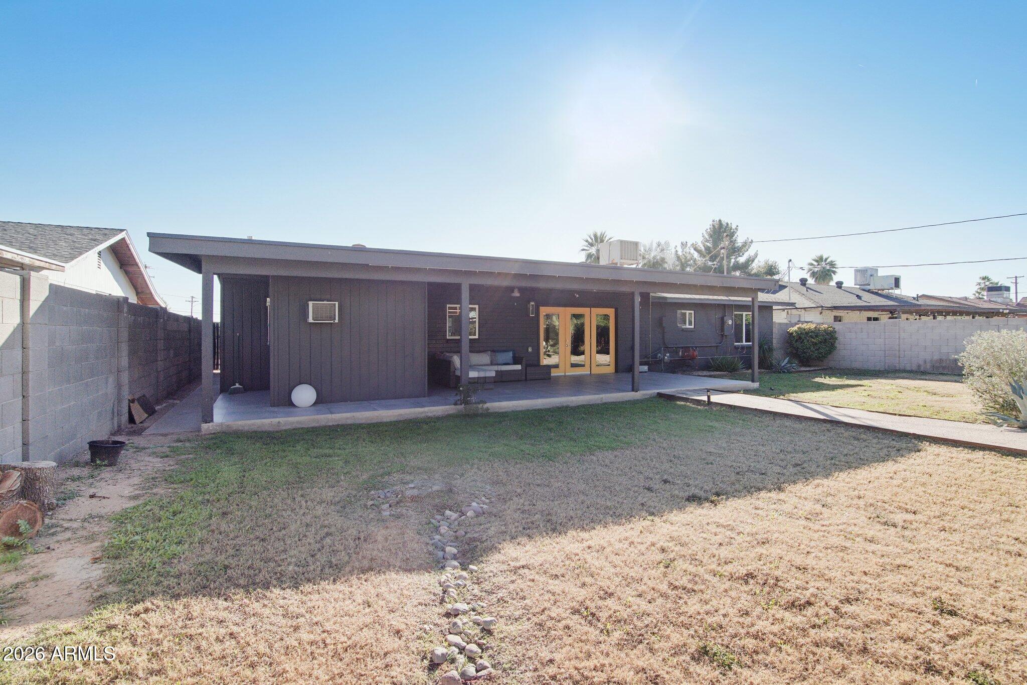 2444 E FLOWER Street