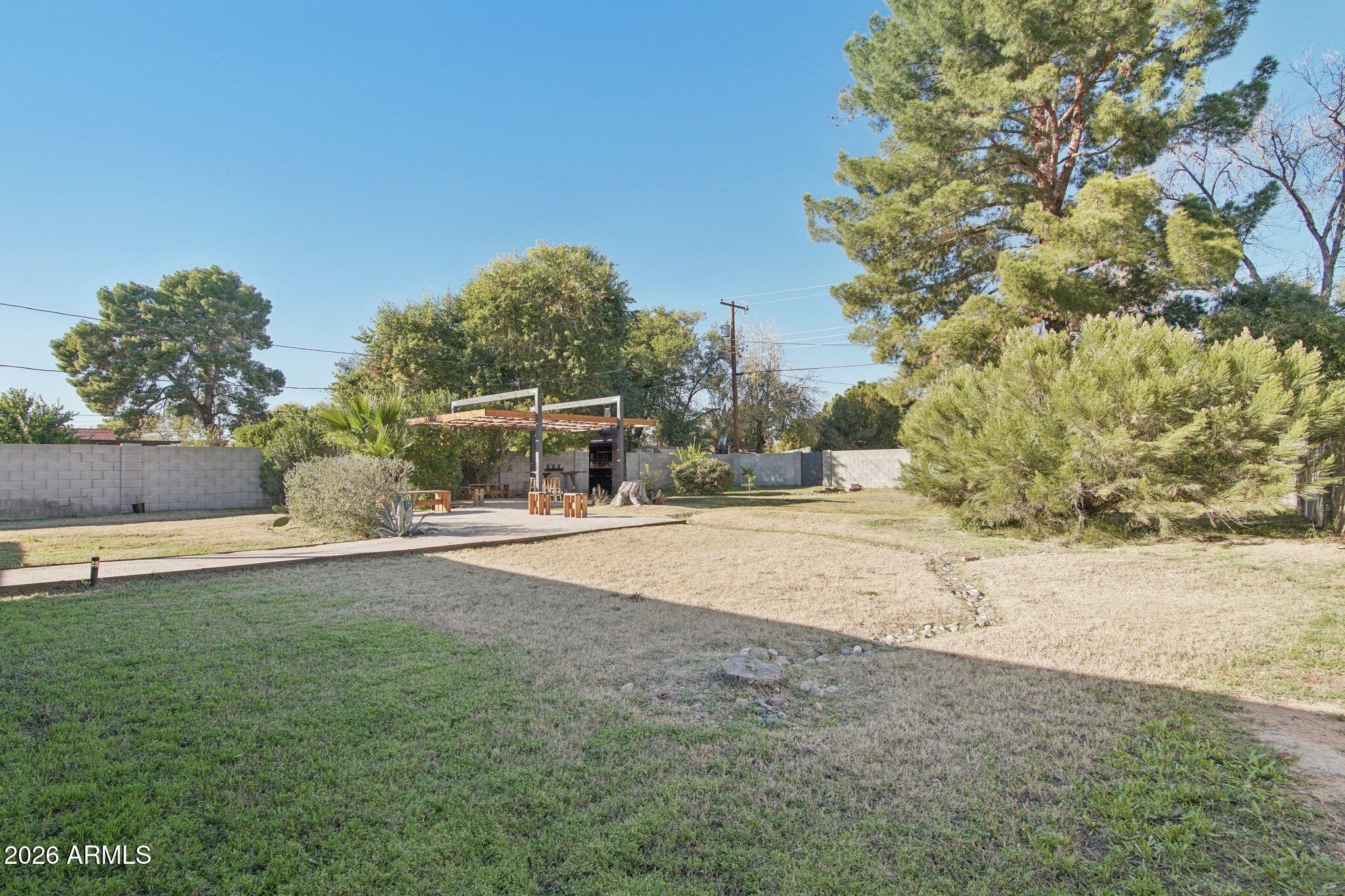 2444 E FLOWER Street