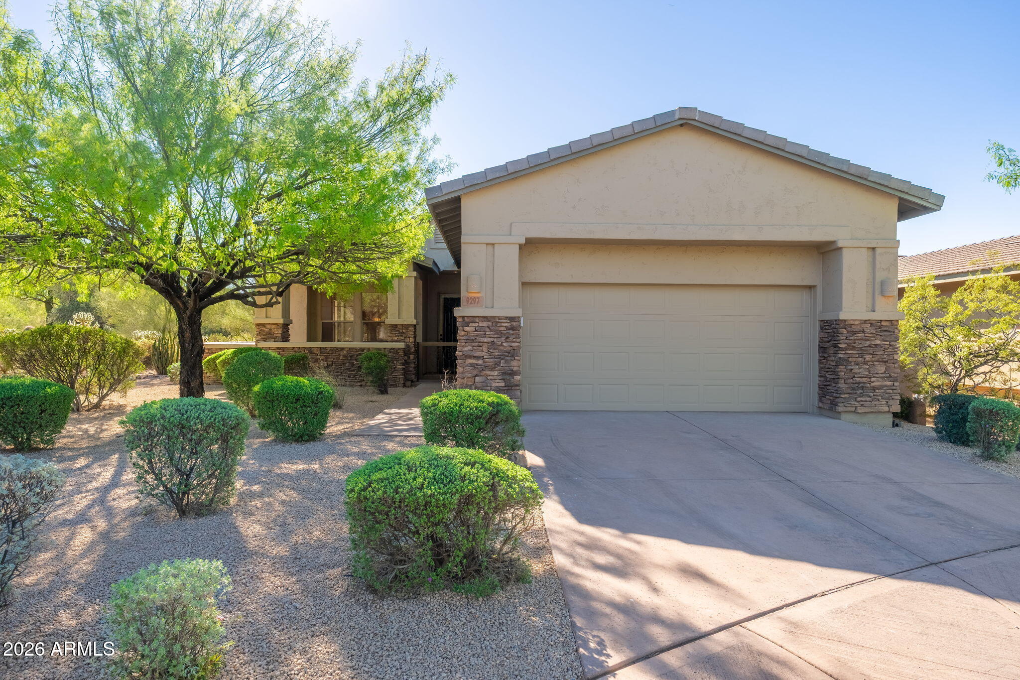 9297 E MOHAWK Lane