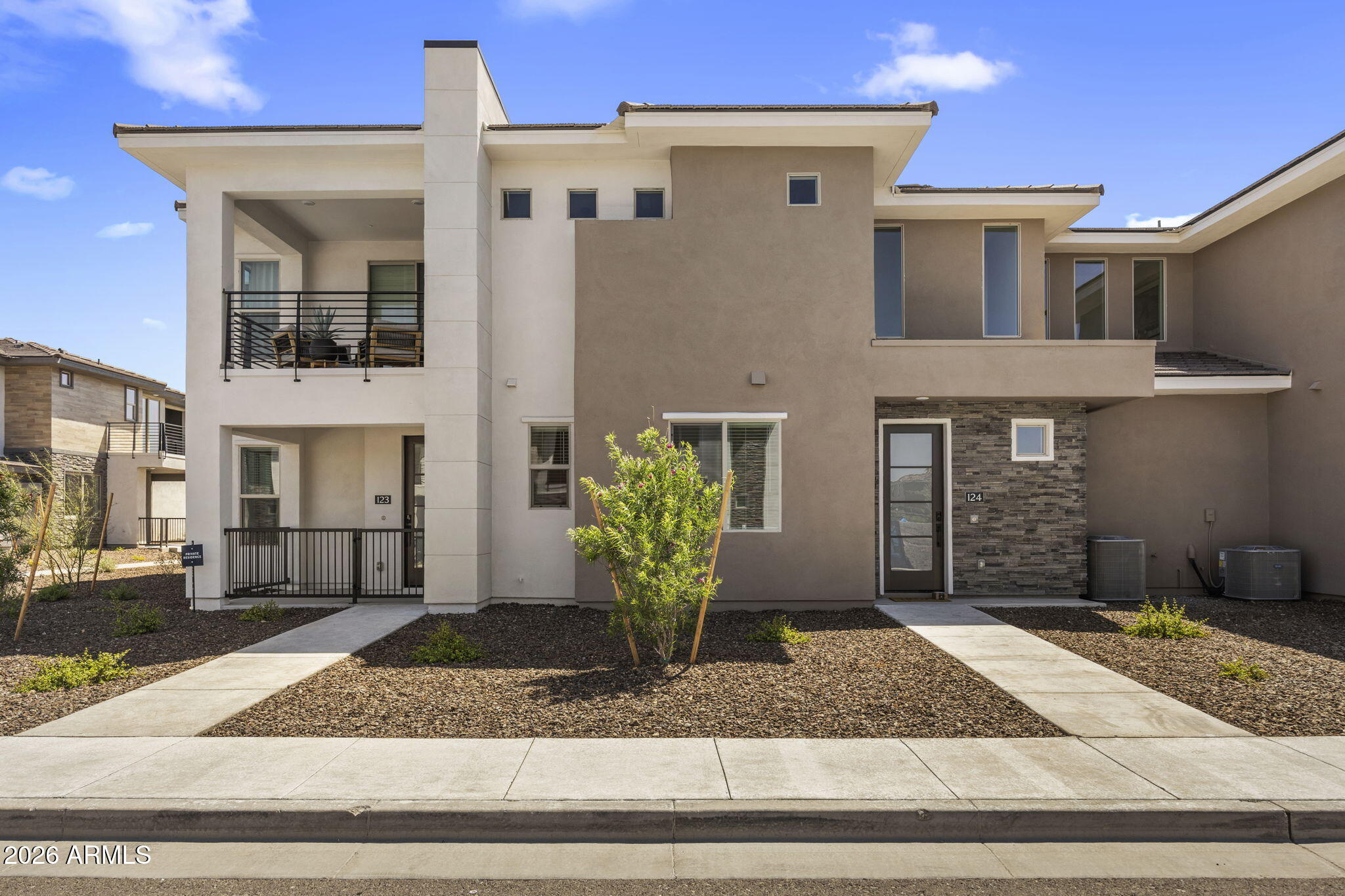 2121 W SONORAN DESERT Drive 123
