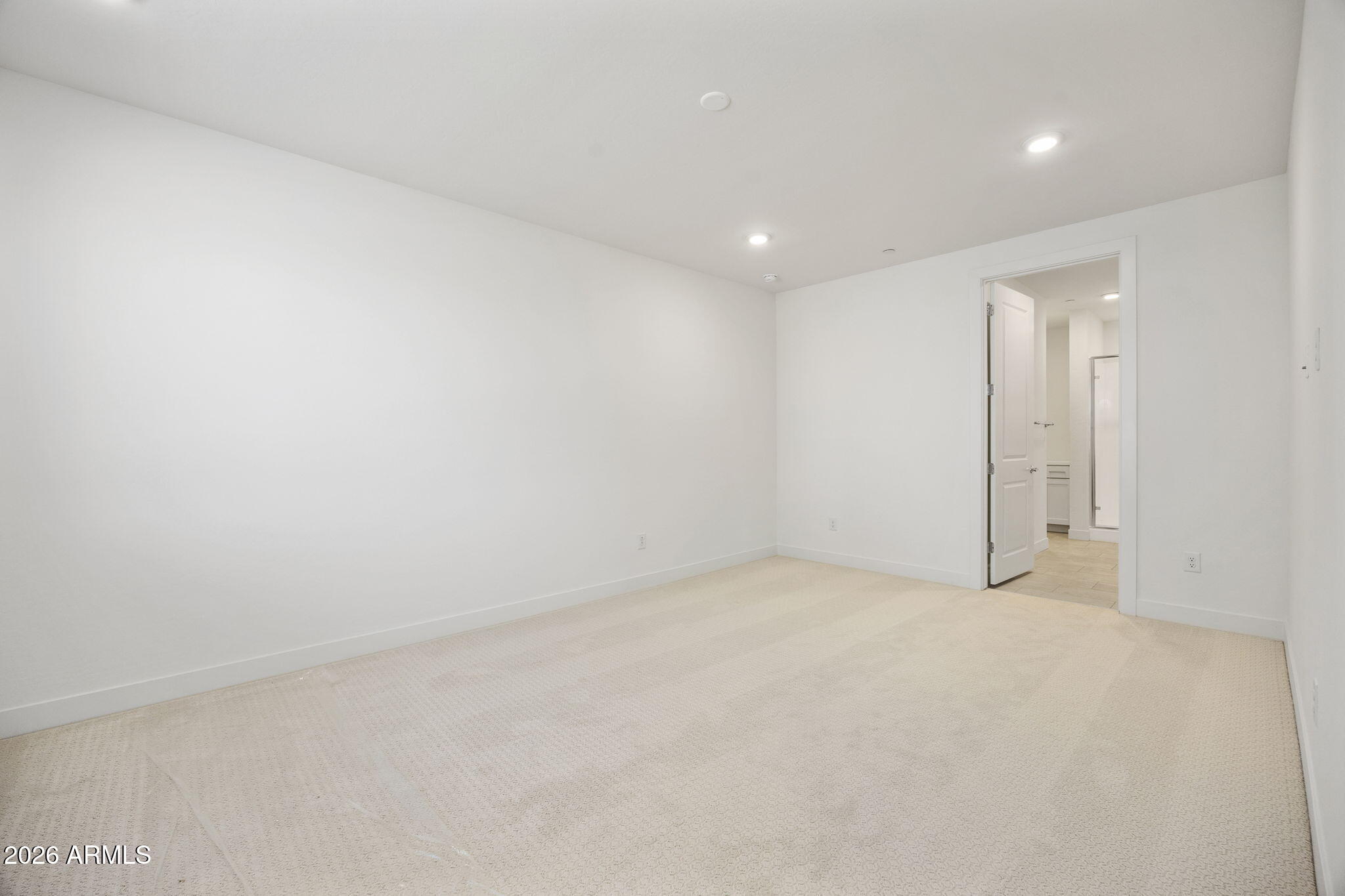 2121 W SONORAN DESERT Drive 123