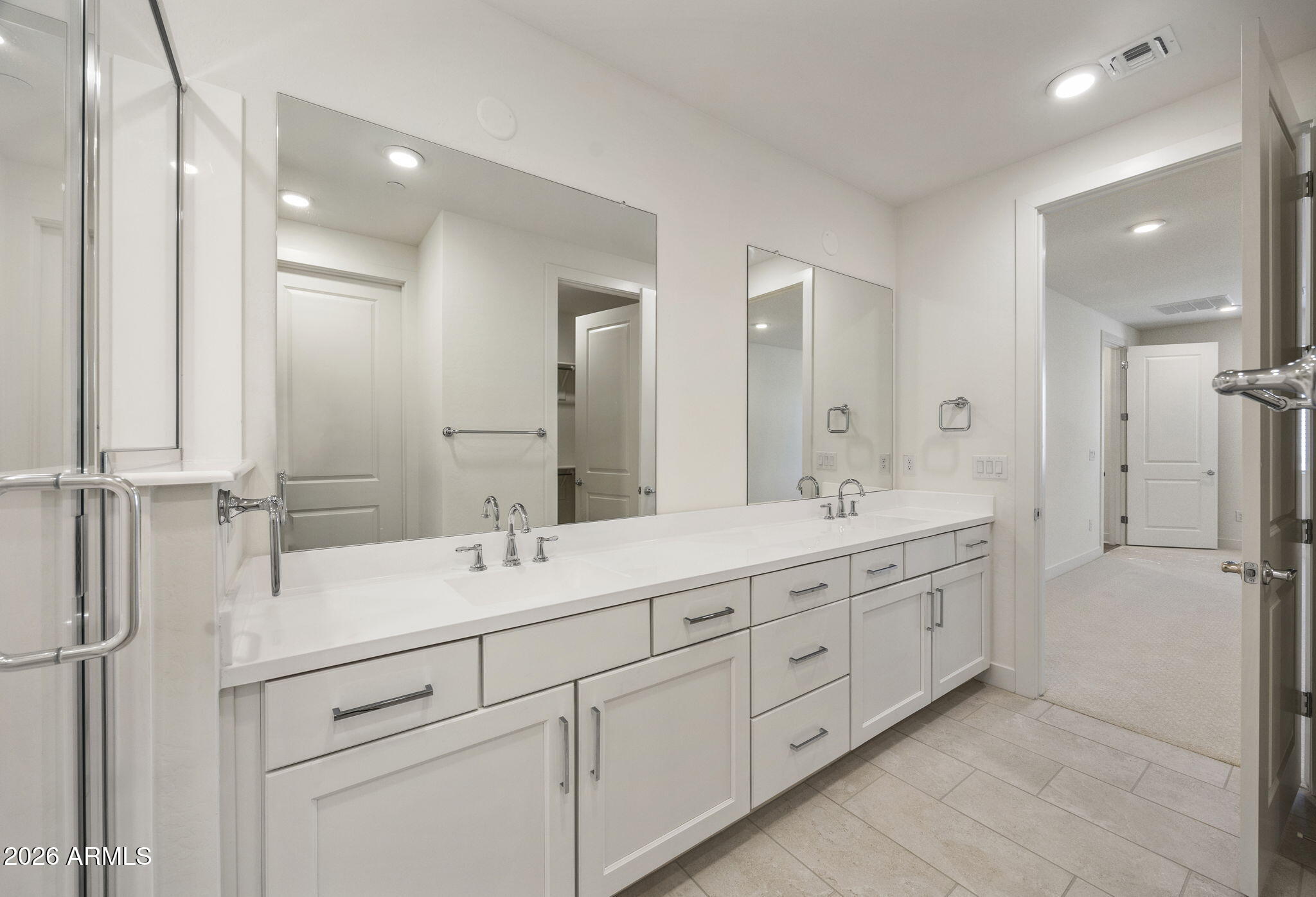 2121 W SONORAN DESERT Drive 123