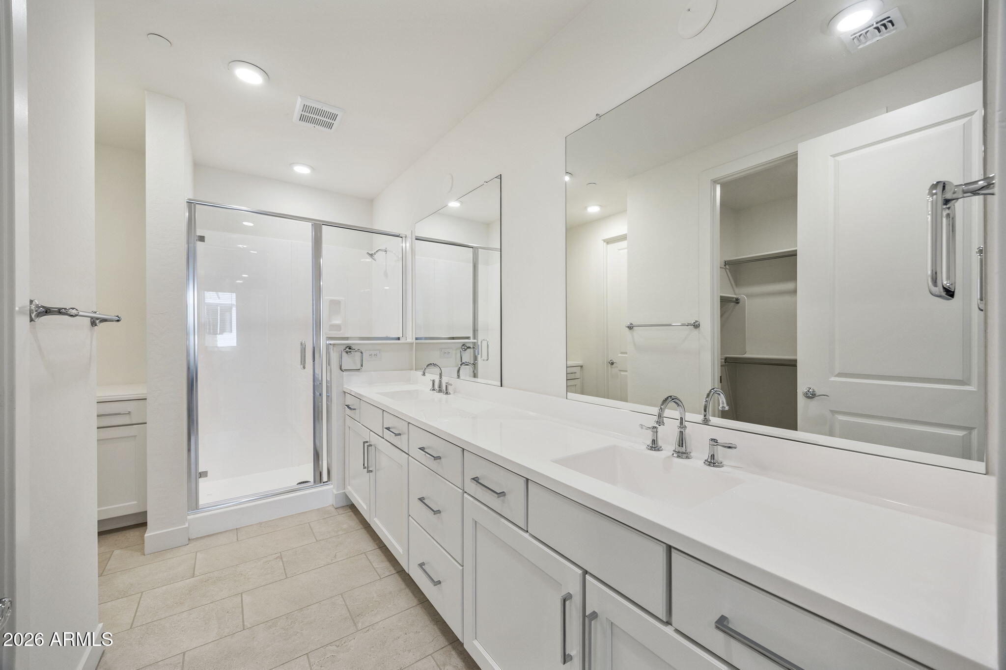2121 W SONORAN DESERT Drive 123