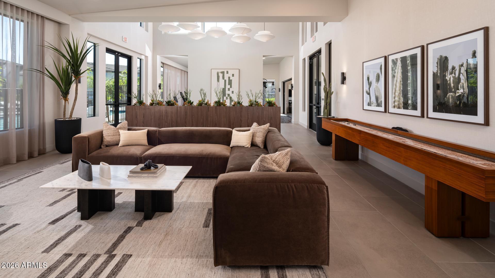 2121 W SONORAN DESERT Drive 123