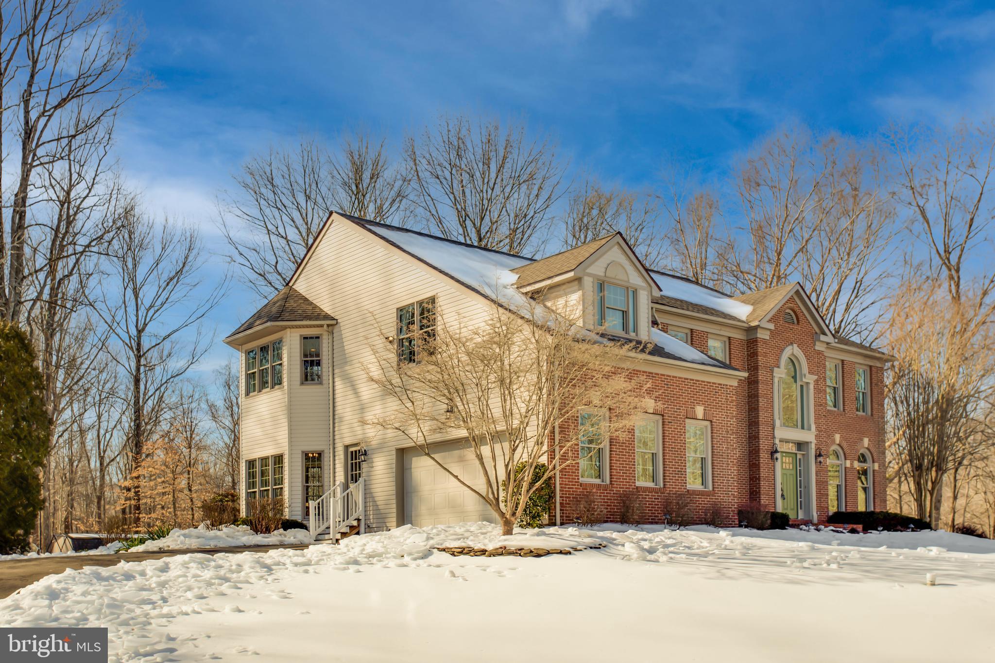 99 HUMMINGBIRD COURT