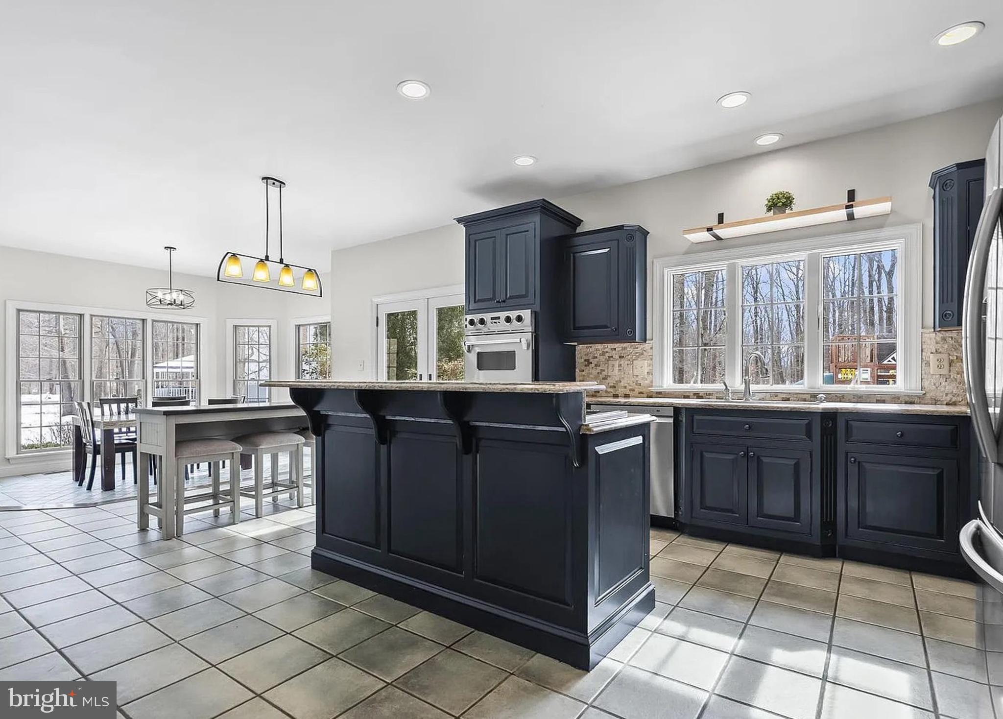 99 HUMMINGBIRD COURT