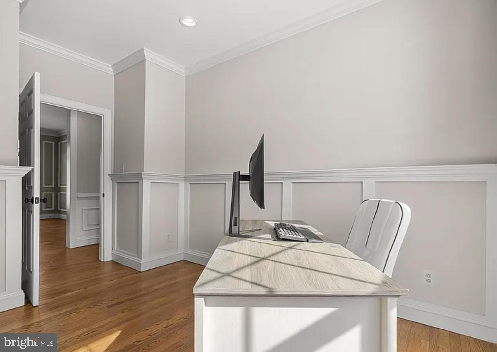 99 HUMMINGBIRD COURT