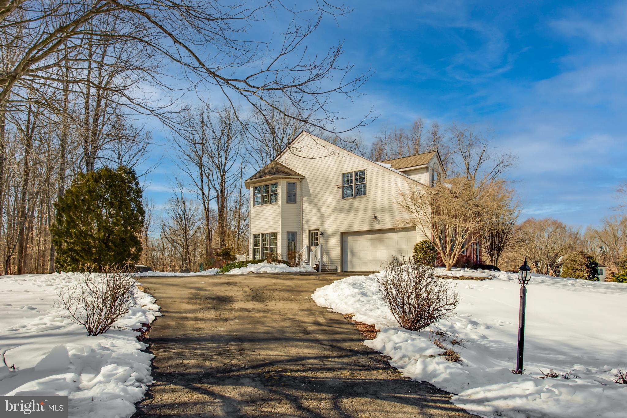 99 HUMMINGBIRD COURT