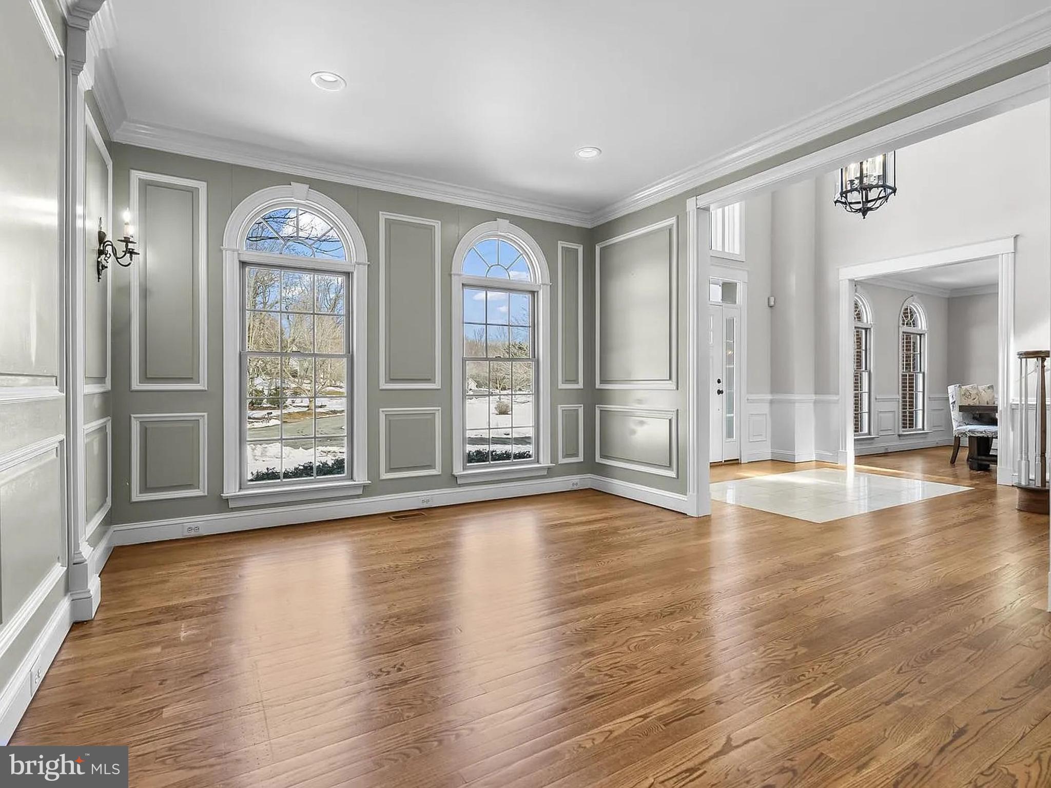 99 HUMMINGBIRD COURT