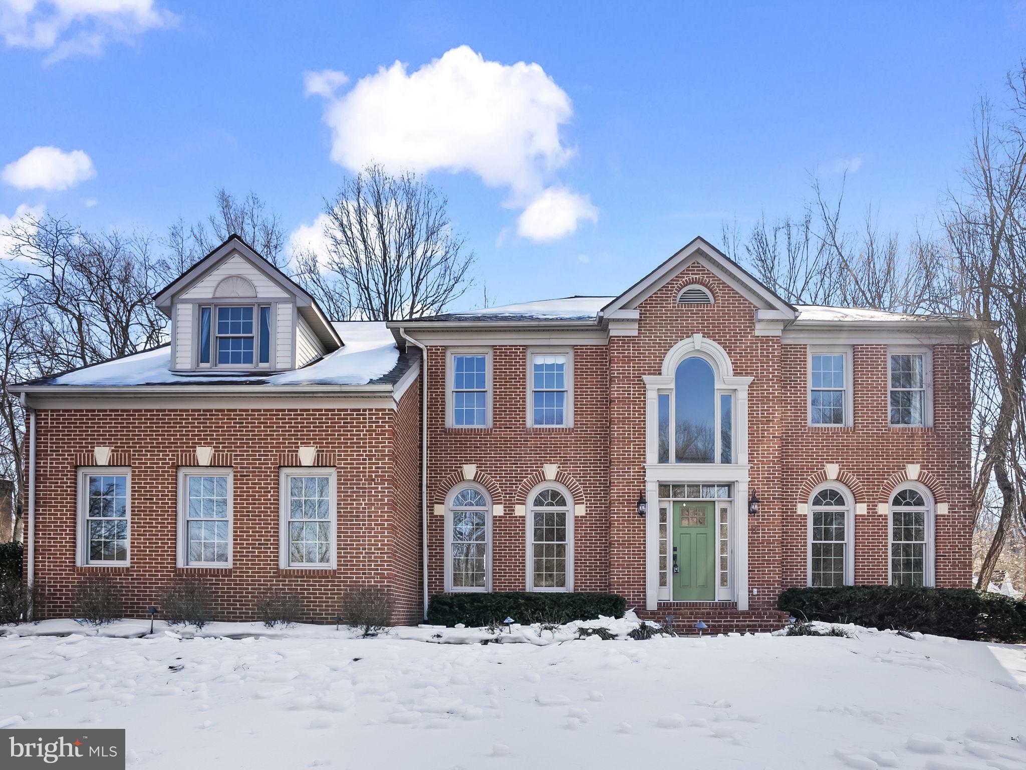 99 HUMMINGBIRD COURT