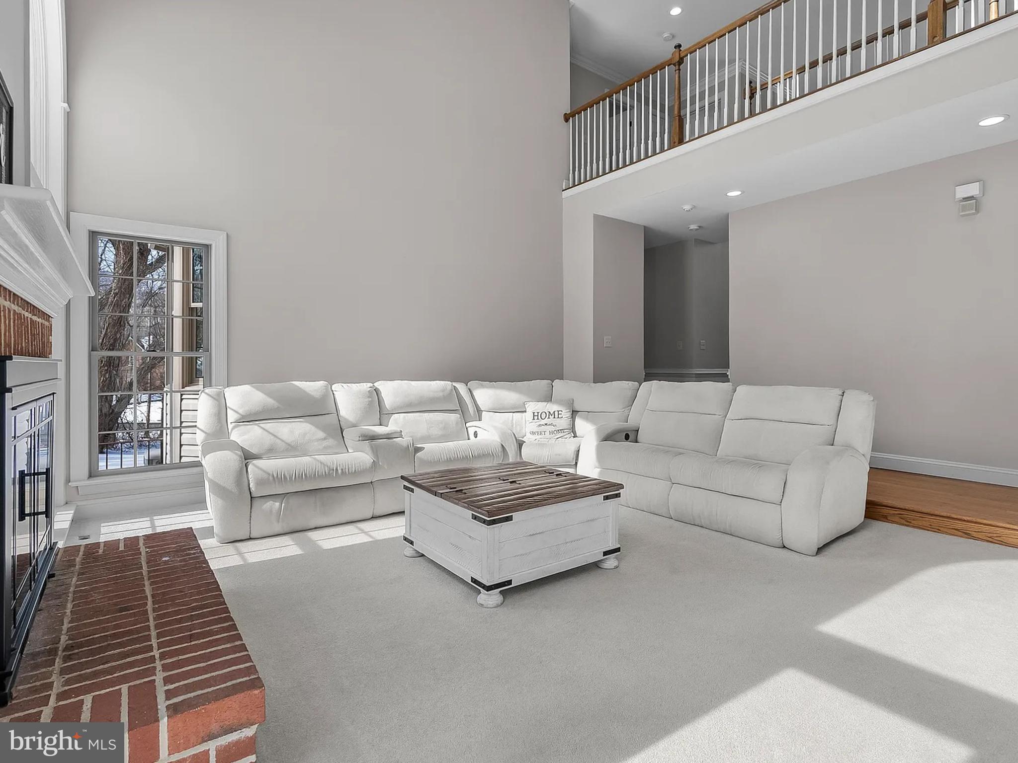 99 HUMMINGBIRD COURT