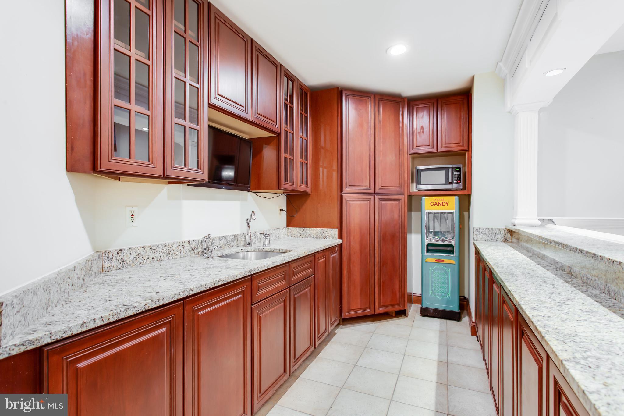 99 HUMMINGBIRD COURT