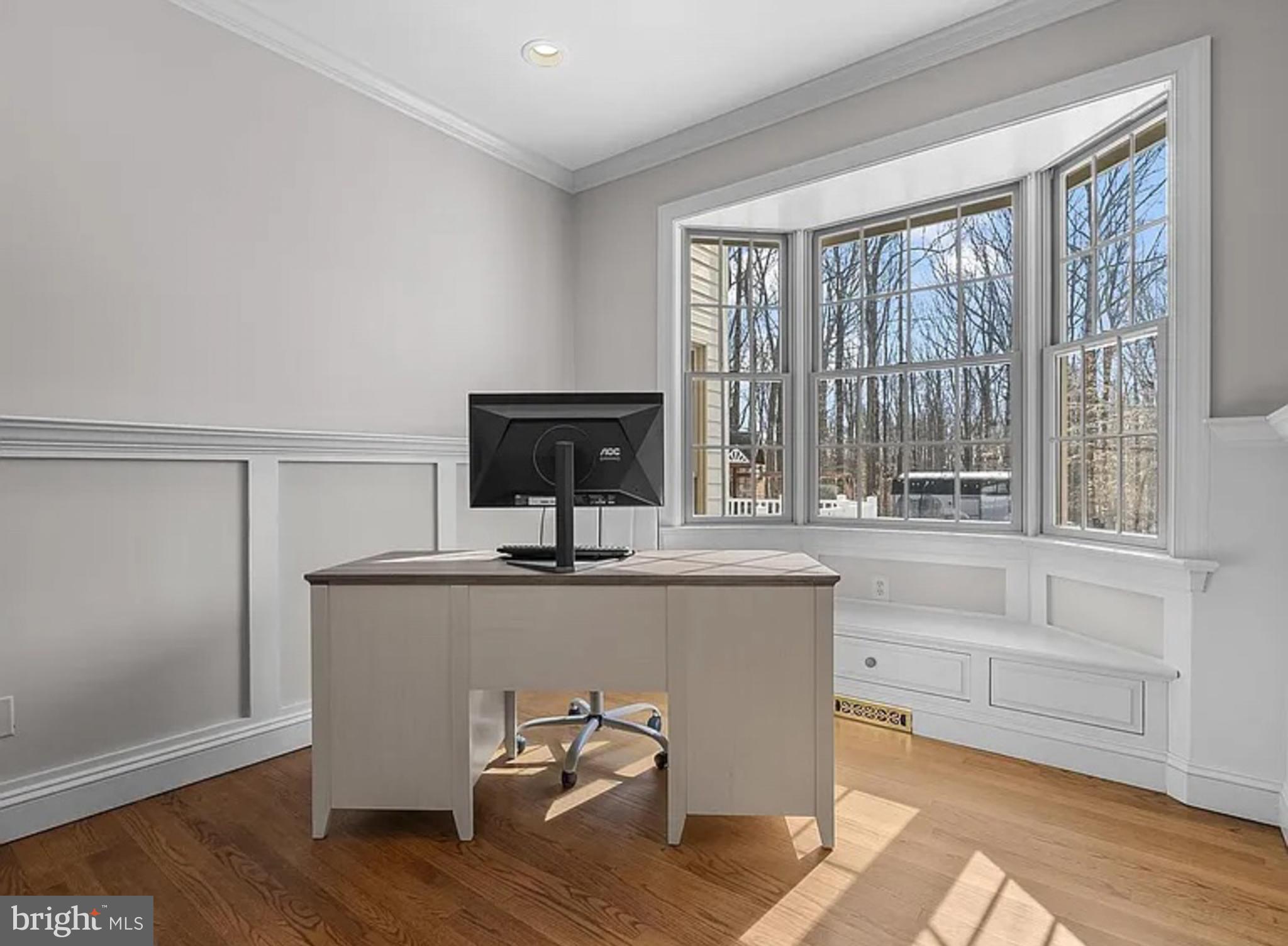 99 HUMMINGBIRD COURT