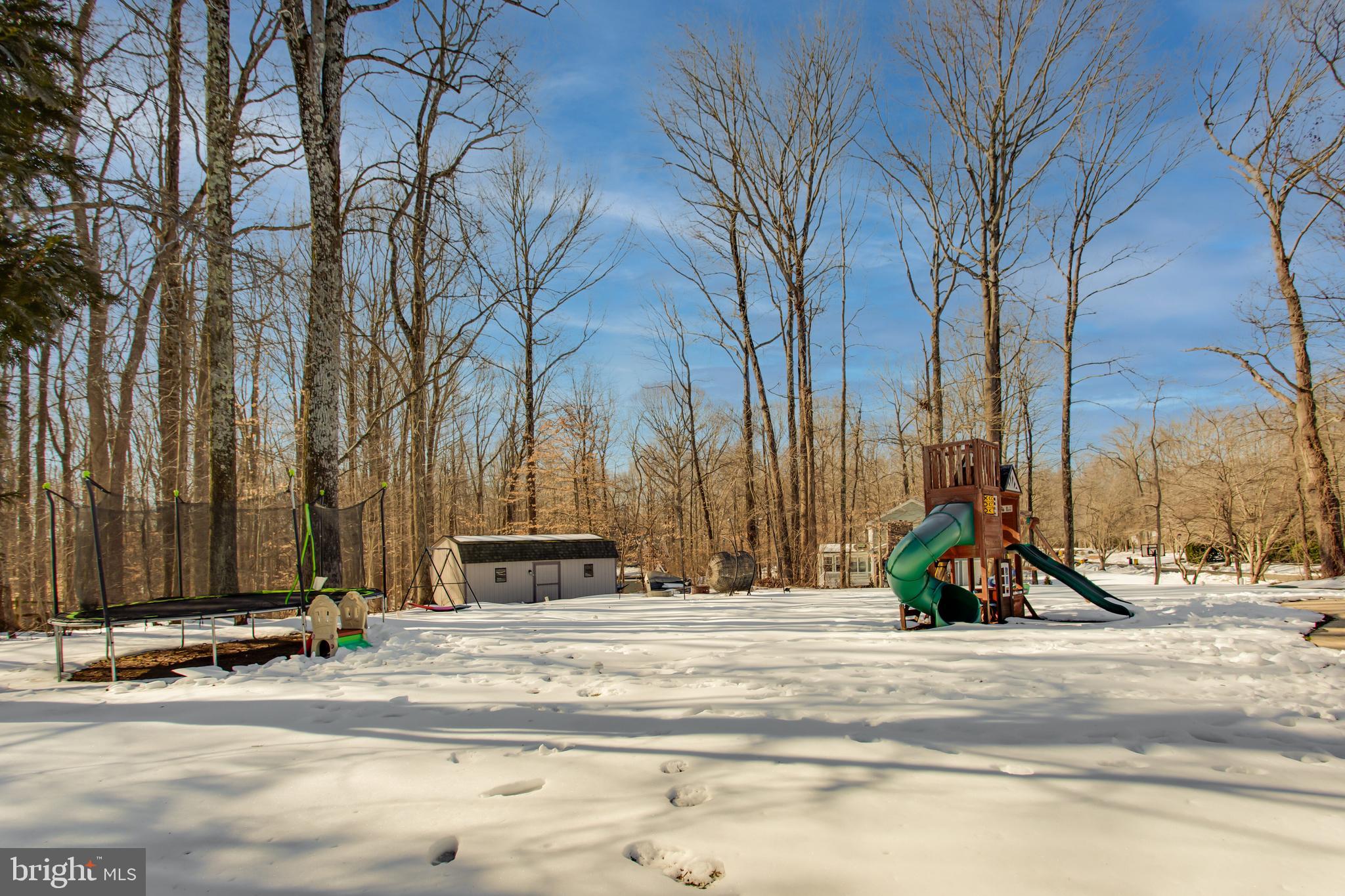 99 HUMMINGBIRD COURT