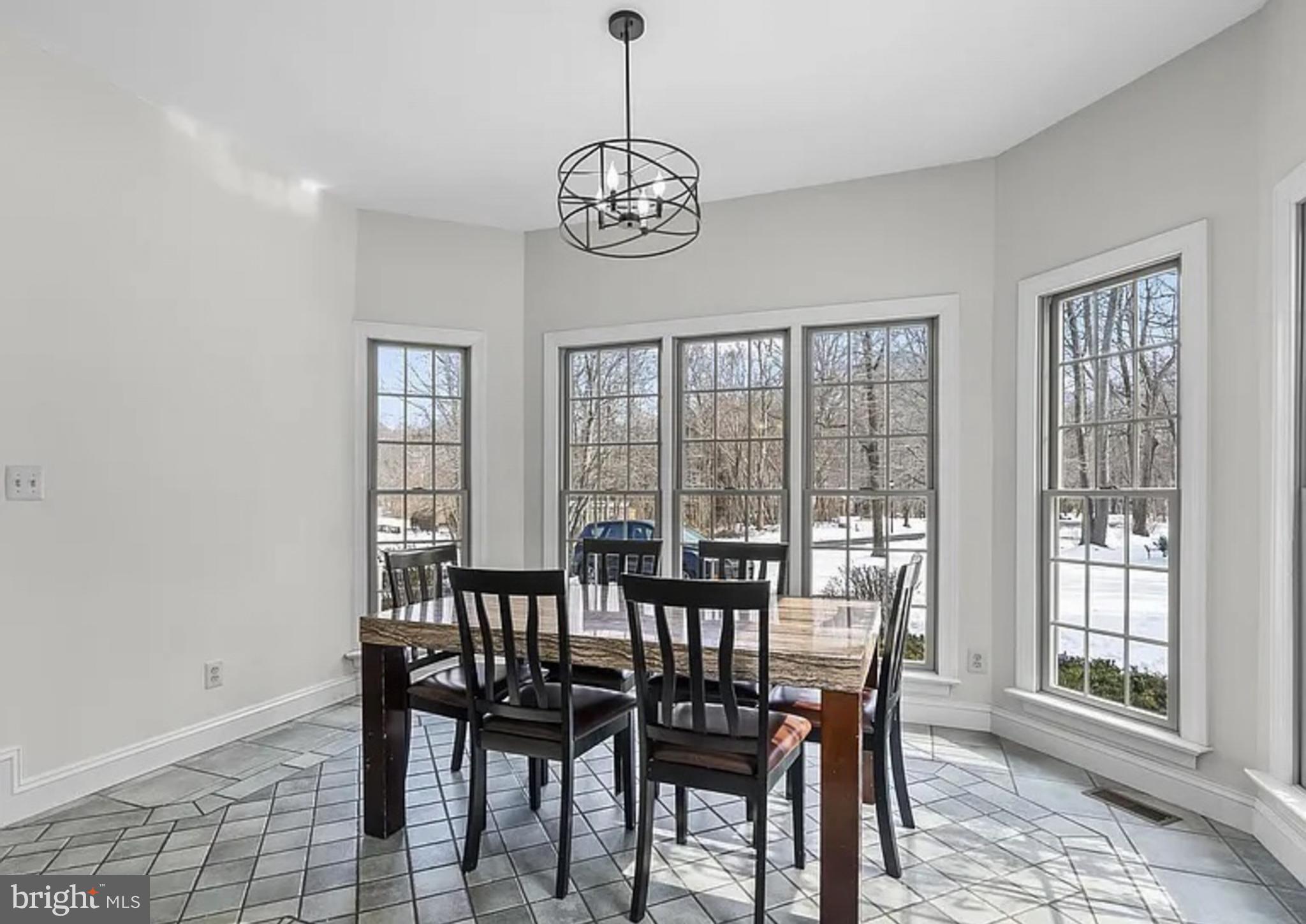 99 HUMMINGBIRD COURT