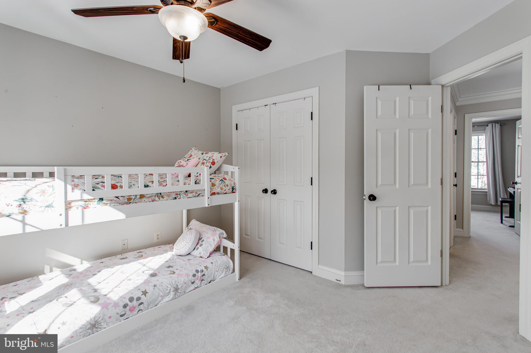 99 HUMMINGBIRD COURT