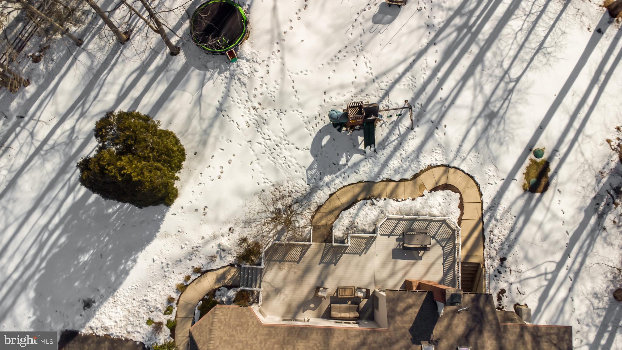 99 HUMMINGBIRD COURT