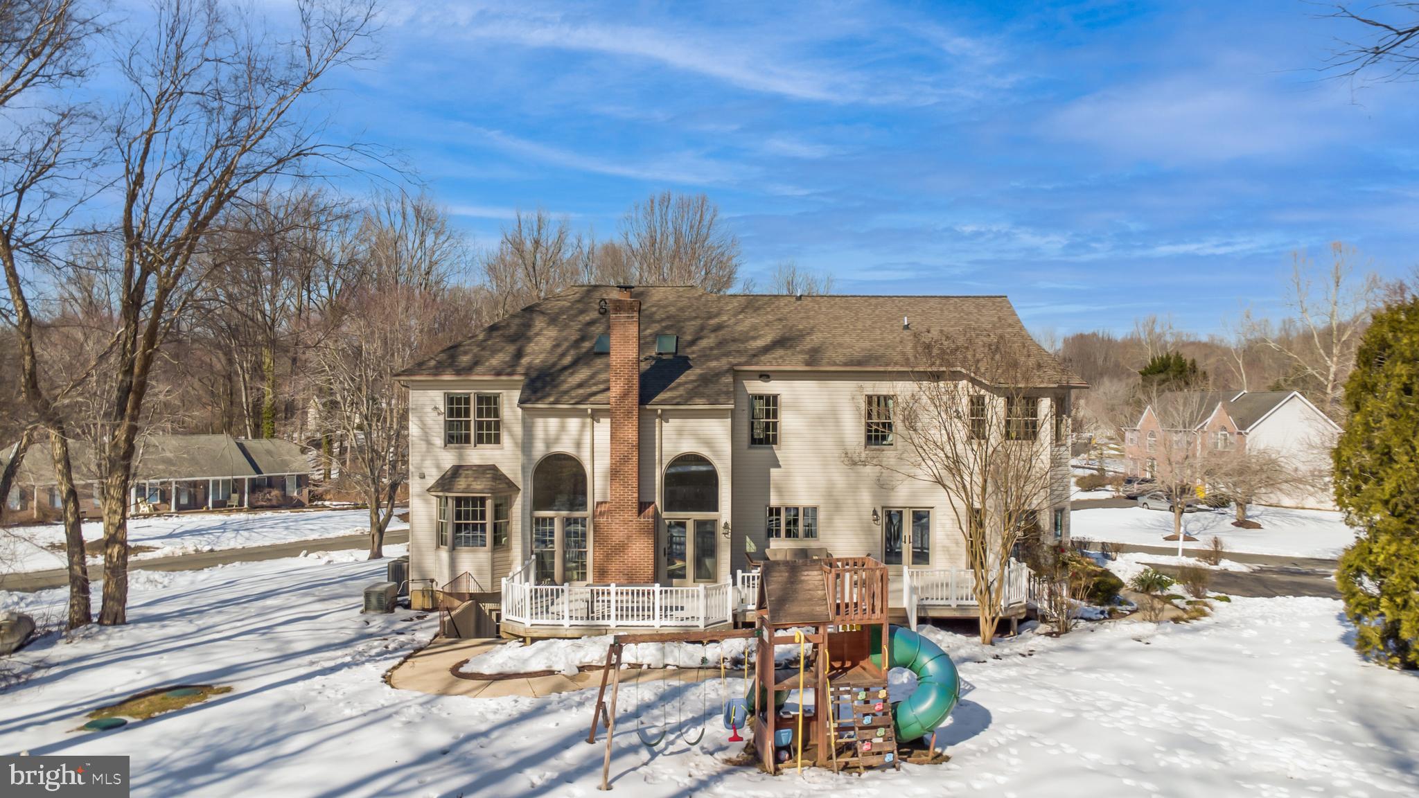 99 HUMMINGBIRD COURT