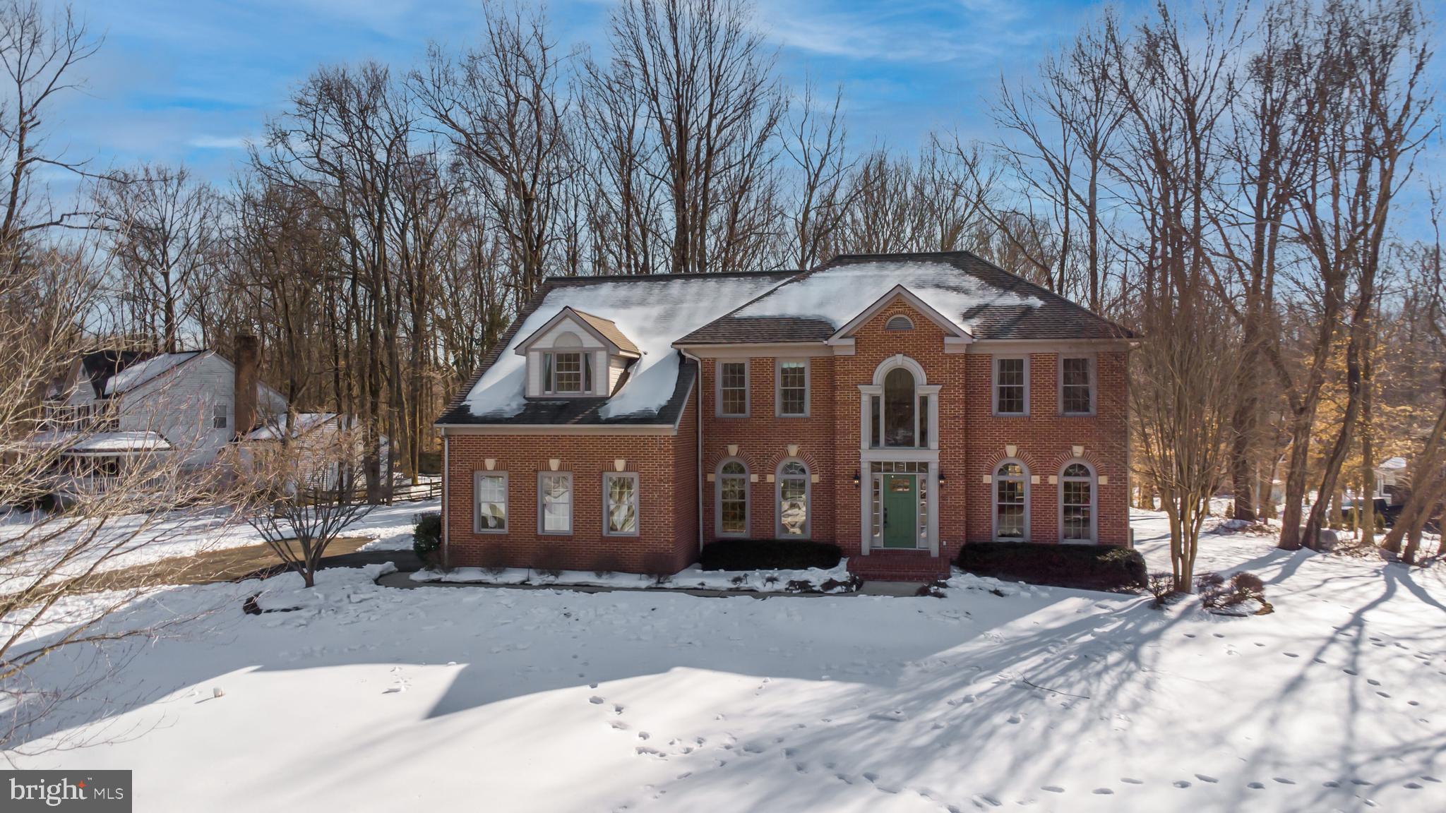 99 HUMMINGBIRD COURT