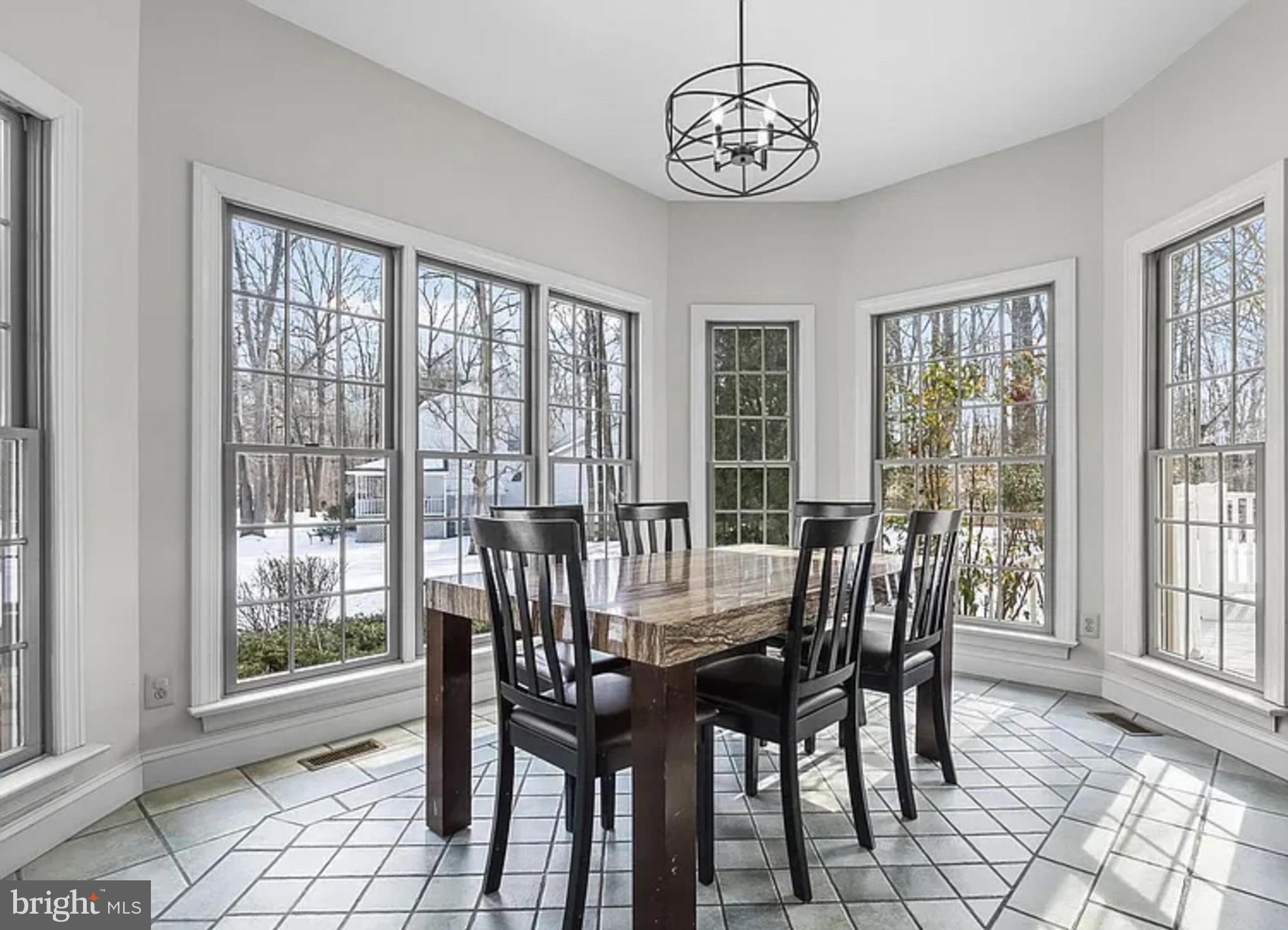 99 HUMMINGBIRD COURT