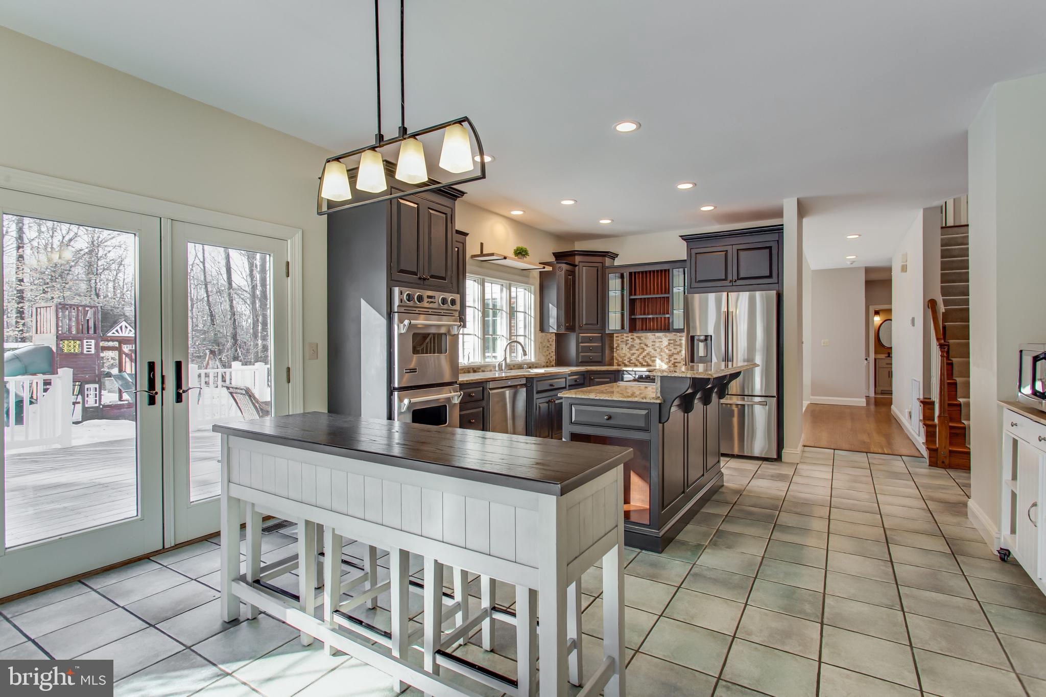 99 HUMMINGBIRD COURT