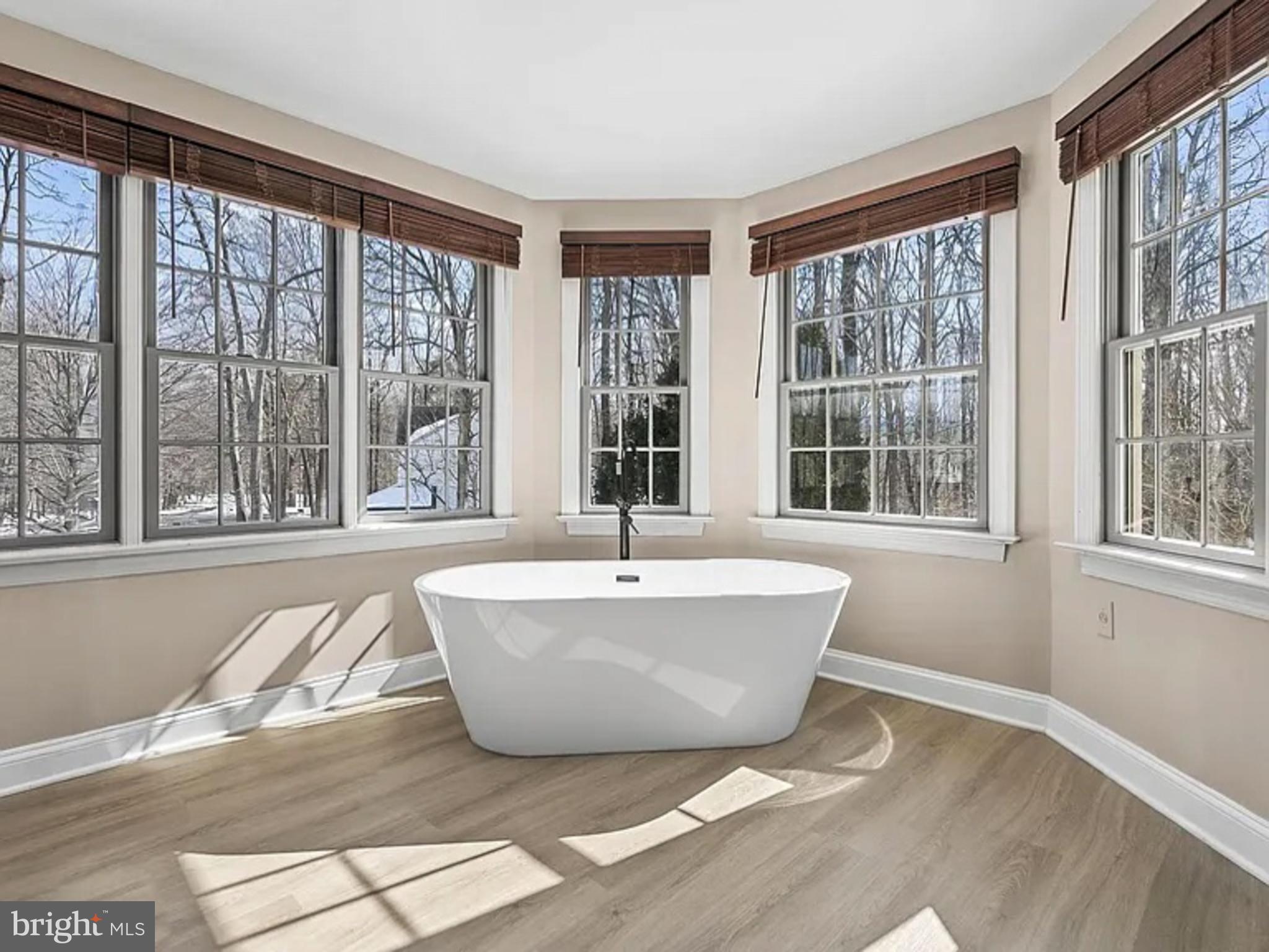 99 HUMMINGBIRD COURT