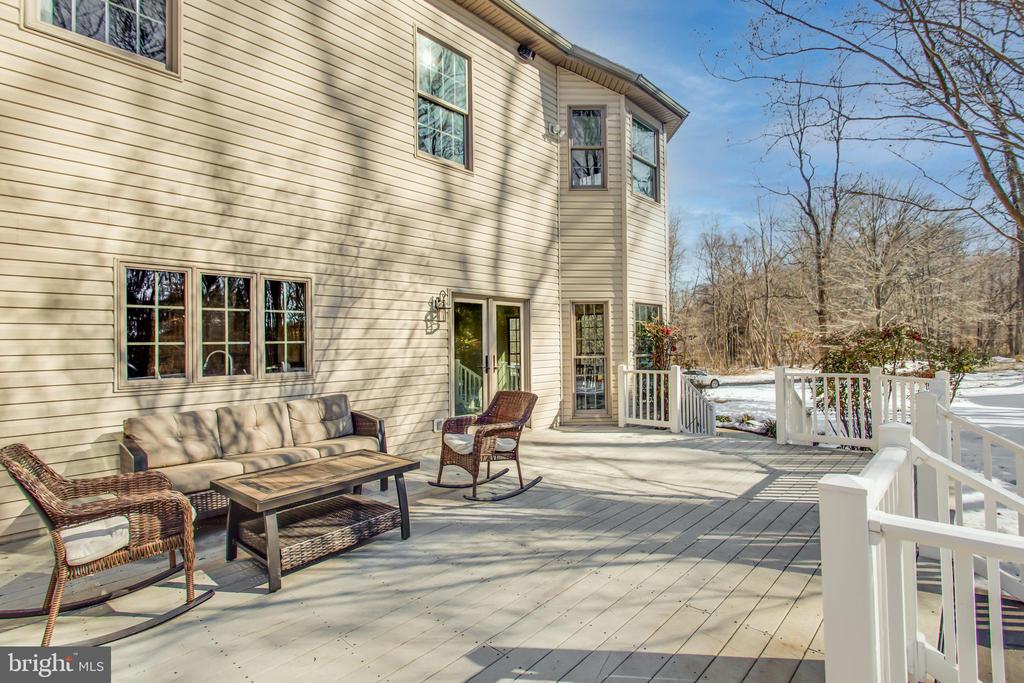 99 HUMMINGBIRD COURT