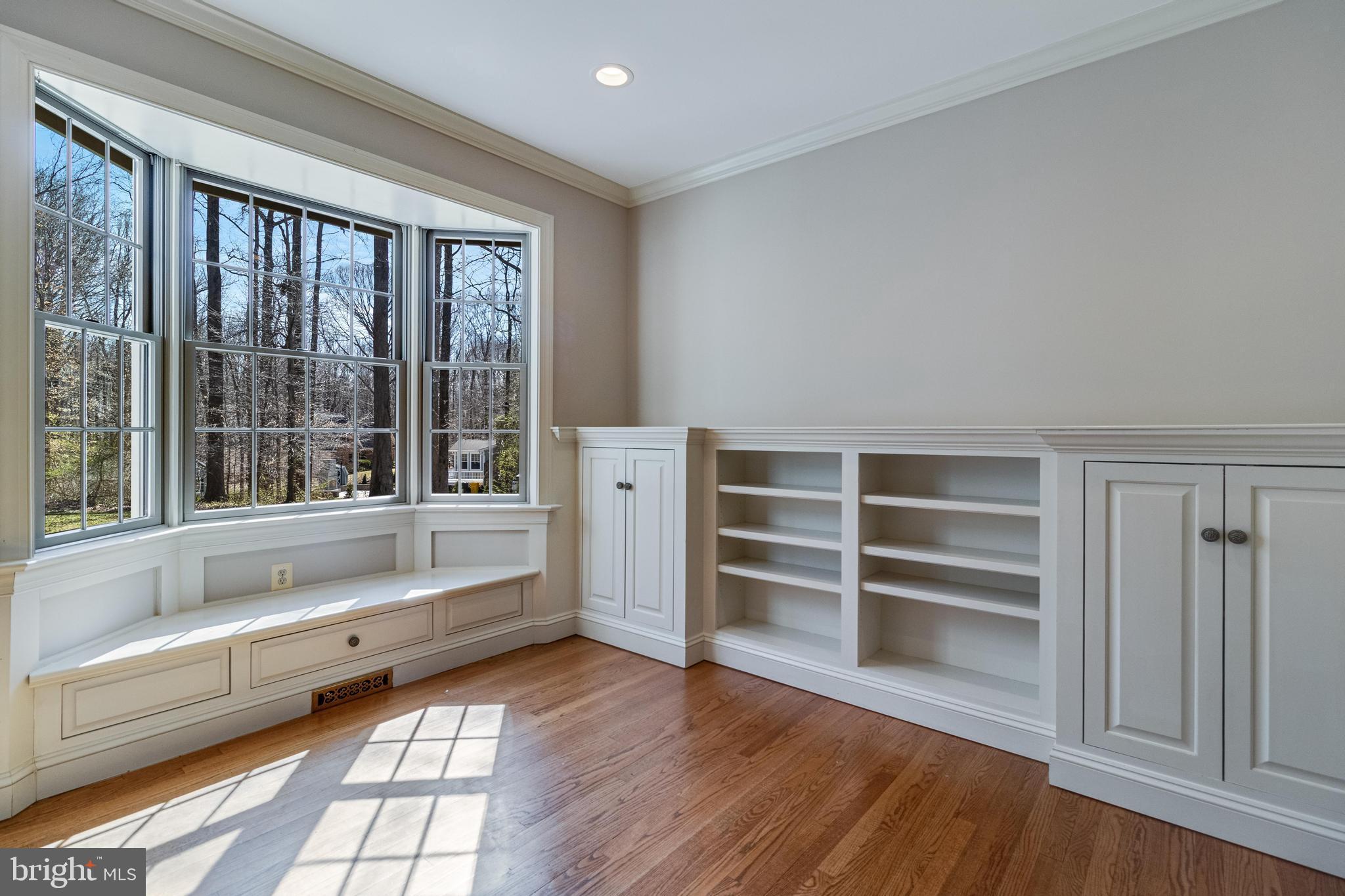 99 HUMMINGBIRD COURT