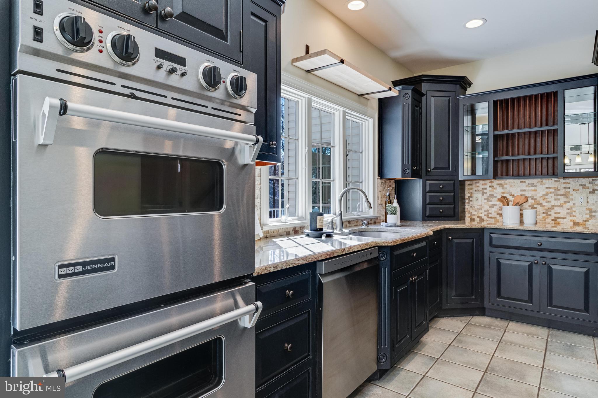 99 HUMMINGBIRD COURT