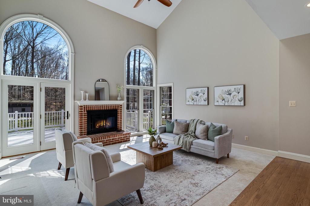 99 HUMMINGBIRD COURT
