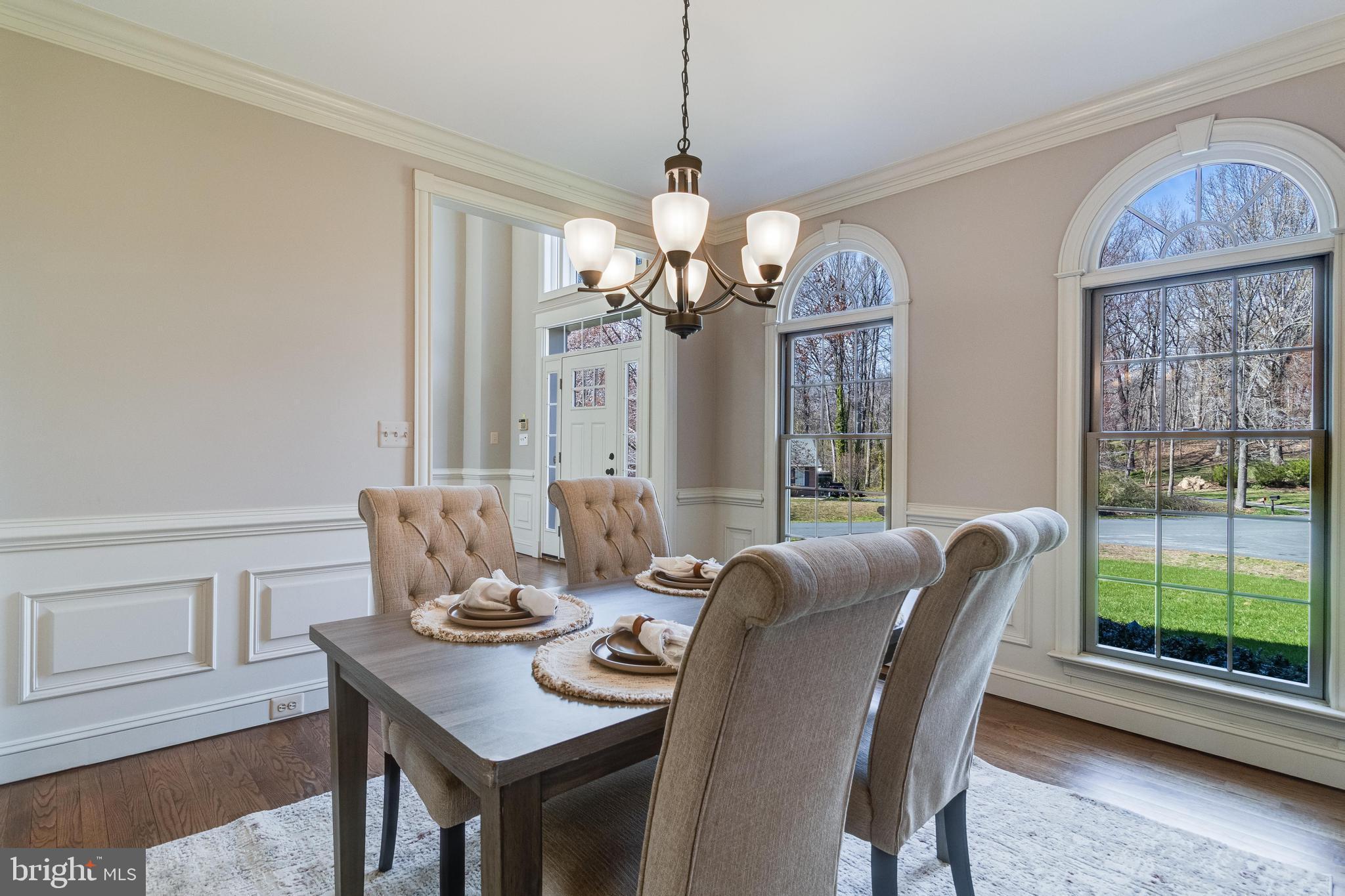 99 HUMMINGBIRD COURT