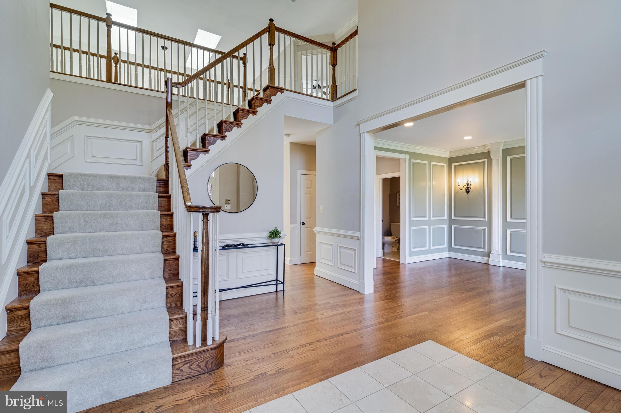 99 HUMMINGBIRD COURT