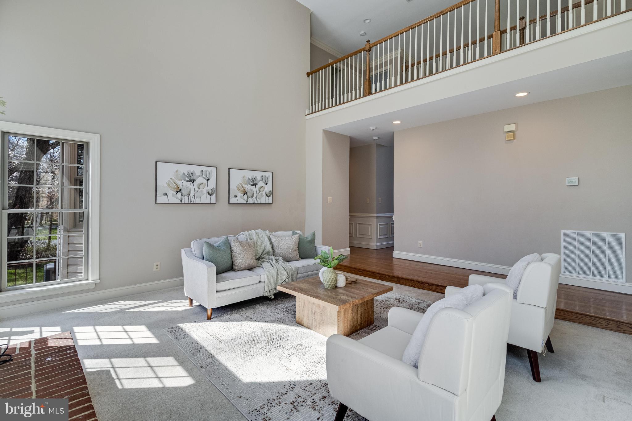 99 HUMMINGBIRD COURT