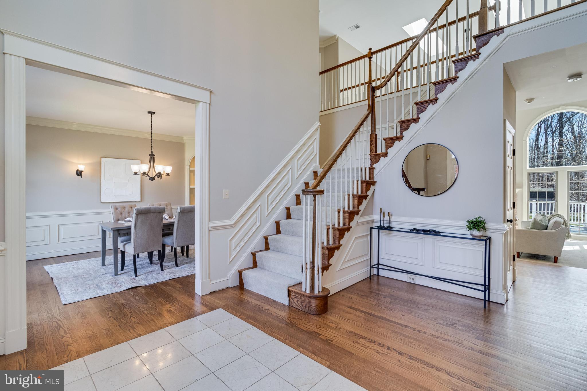 99 HUMMINGBIRD COURT