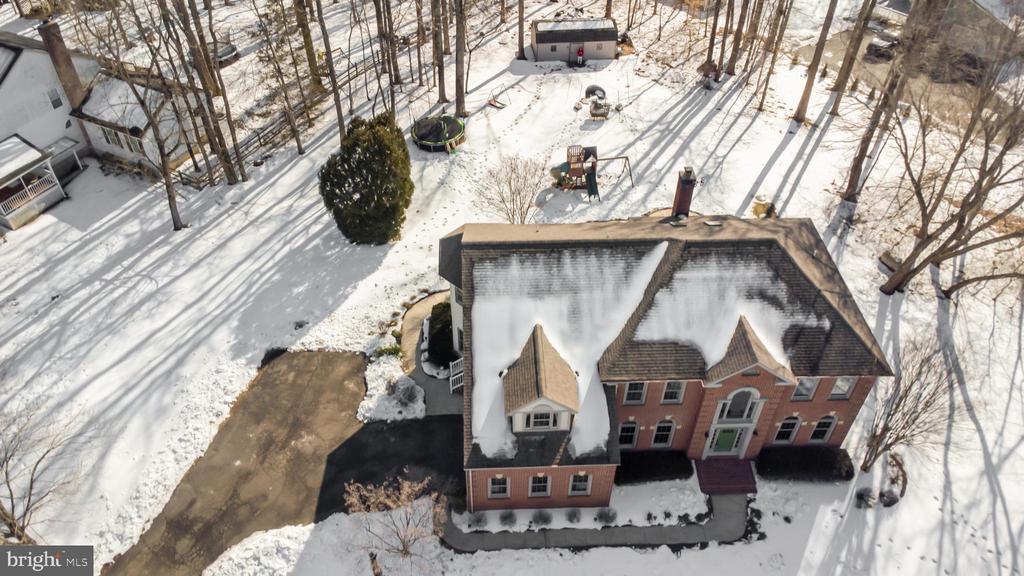 99 HUMMINGBIRD COURT