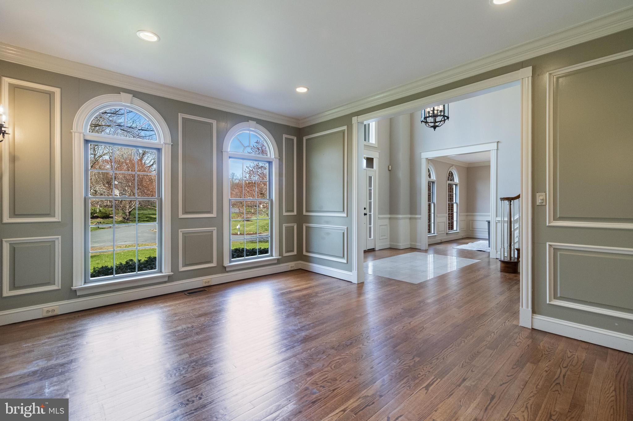 99 HUMMINGBIRD COURT