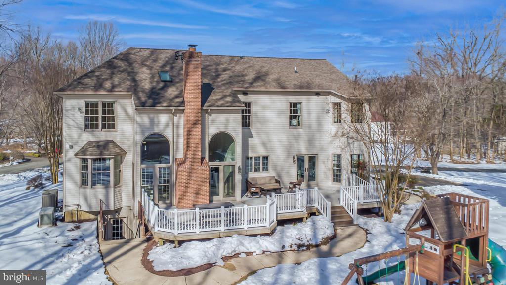 99 HUMMINGBIRD COURT