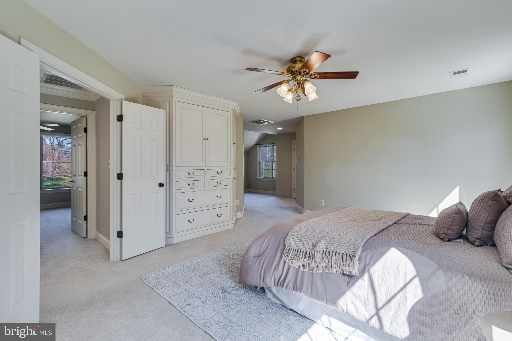 99 HUMMINGBIRD COURT