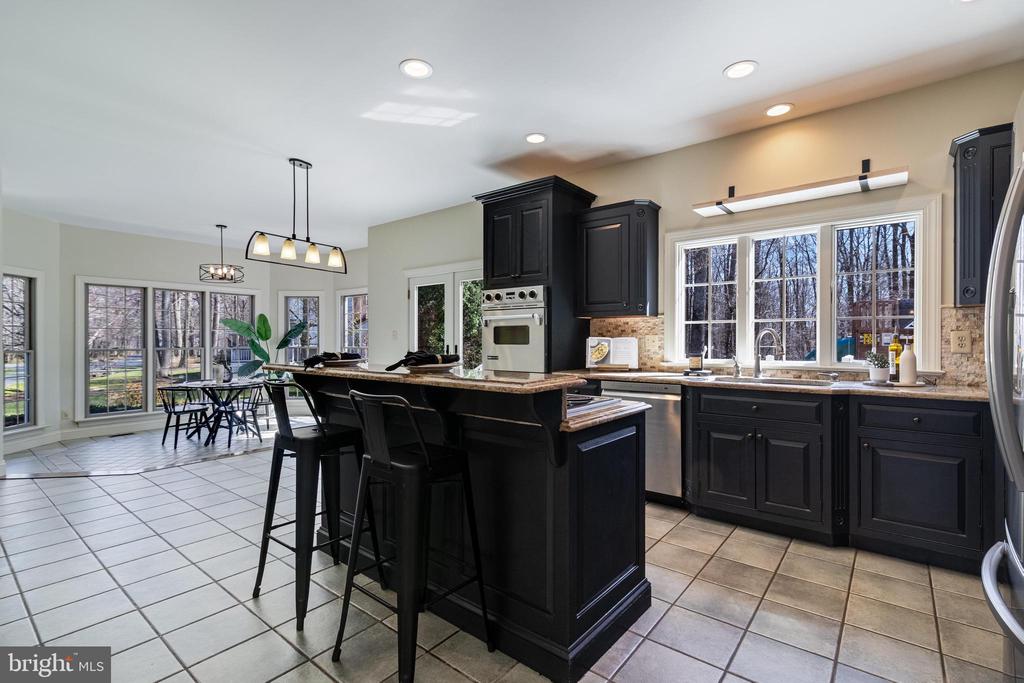 99 HUMMINGBIRD COURT