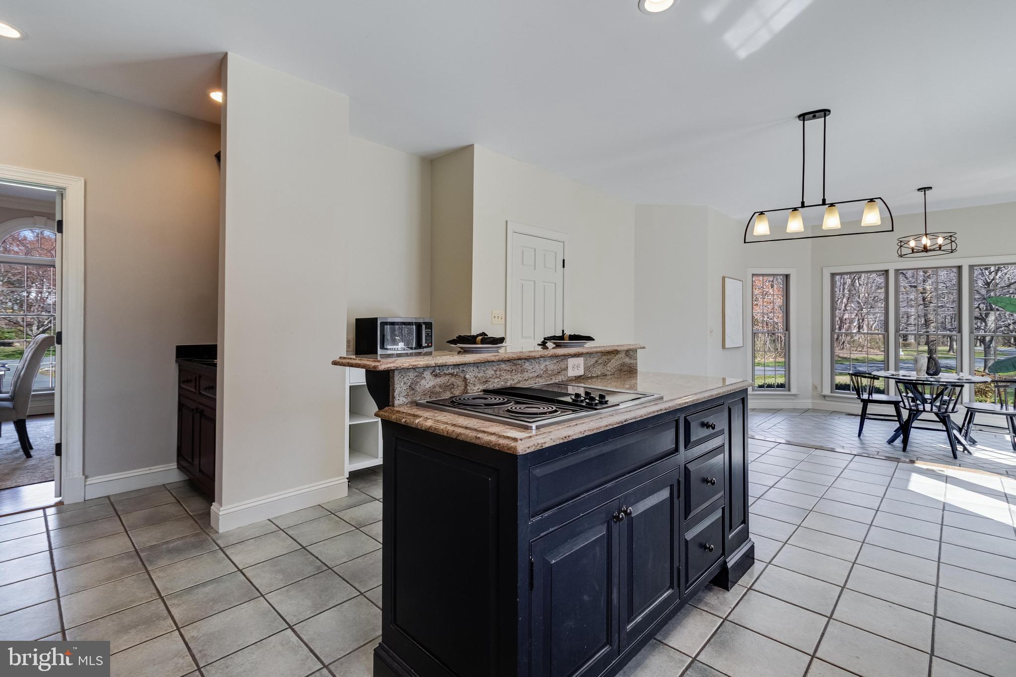 99 HUMMINGBIRD COURT