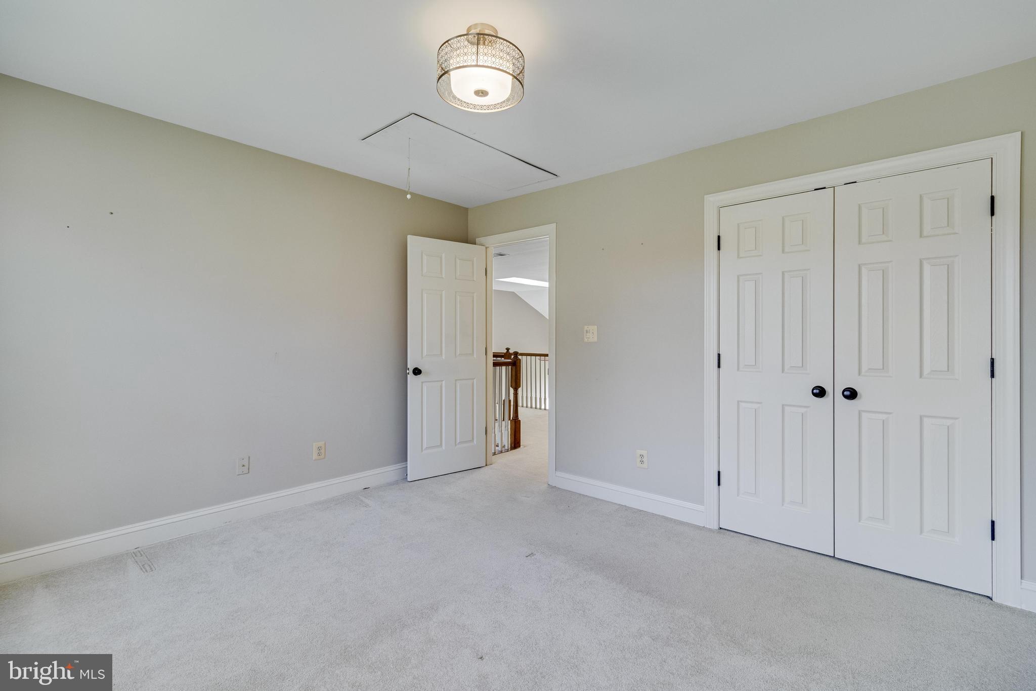 99 HUMMINGBIRD COURT