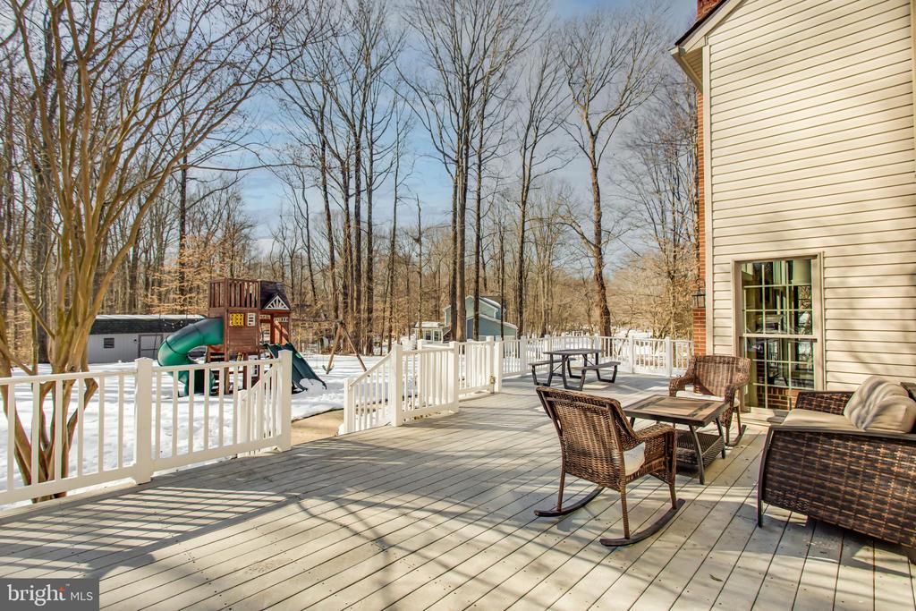 99 HUMMINGBIRD COURT