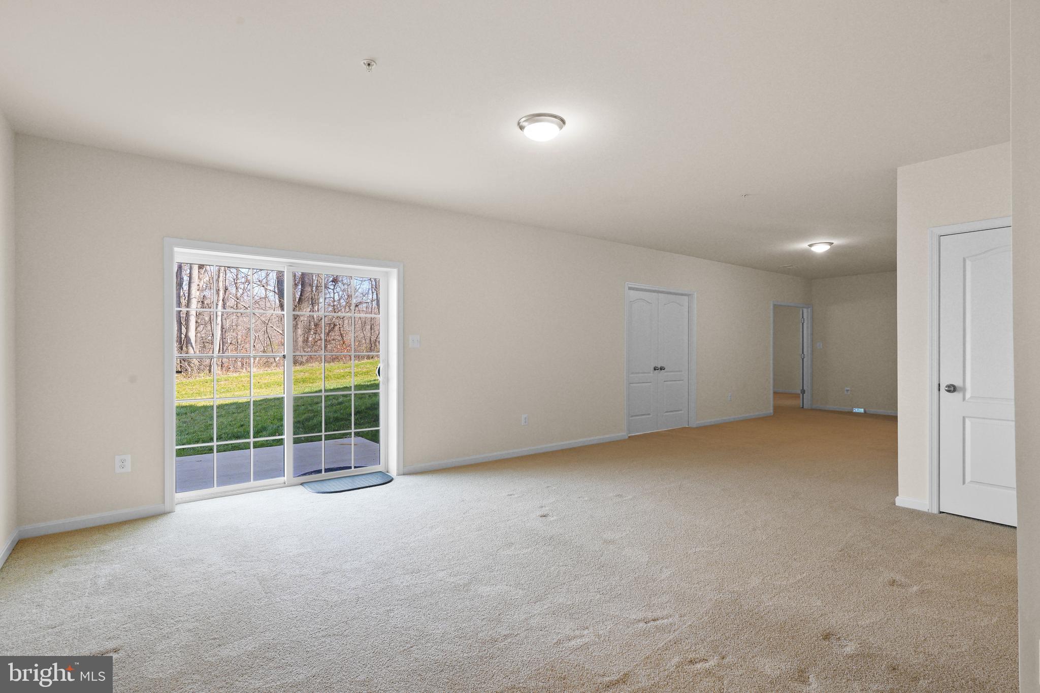 7047 Esther Ln