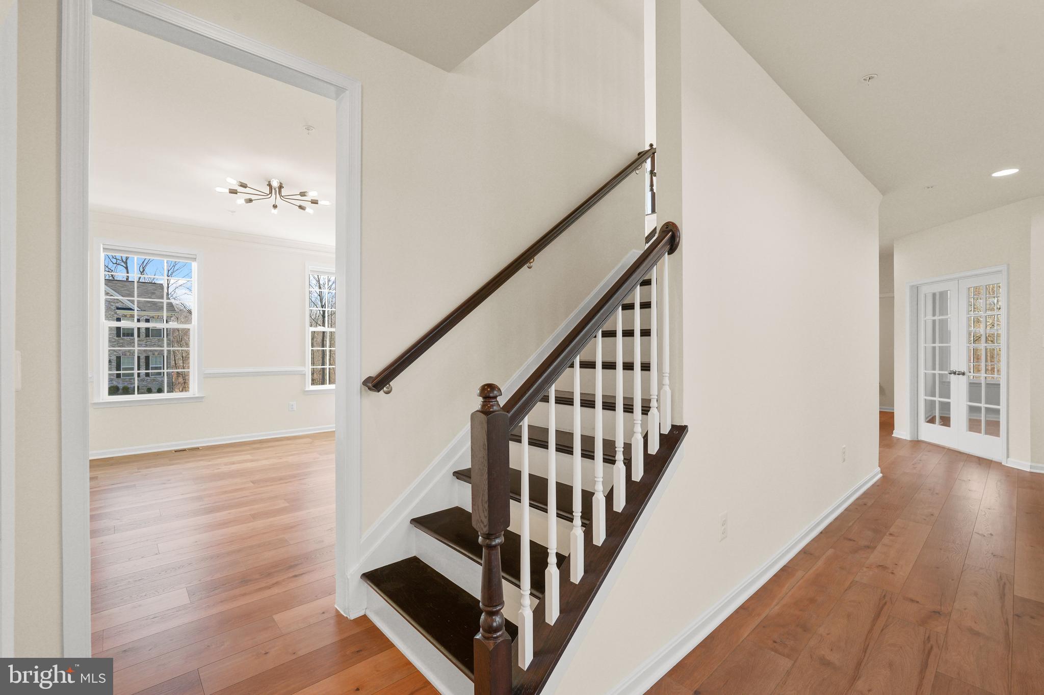 7047 Esther Ln