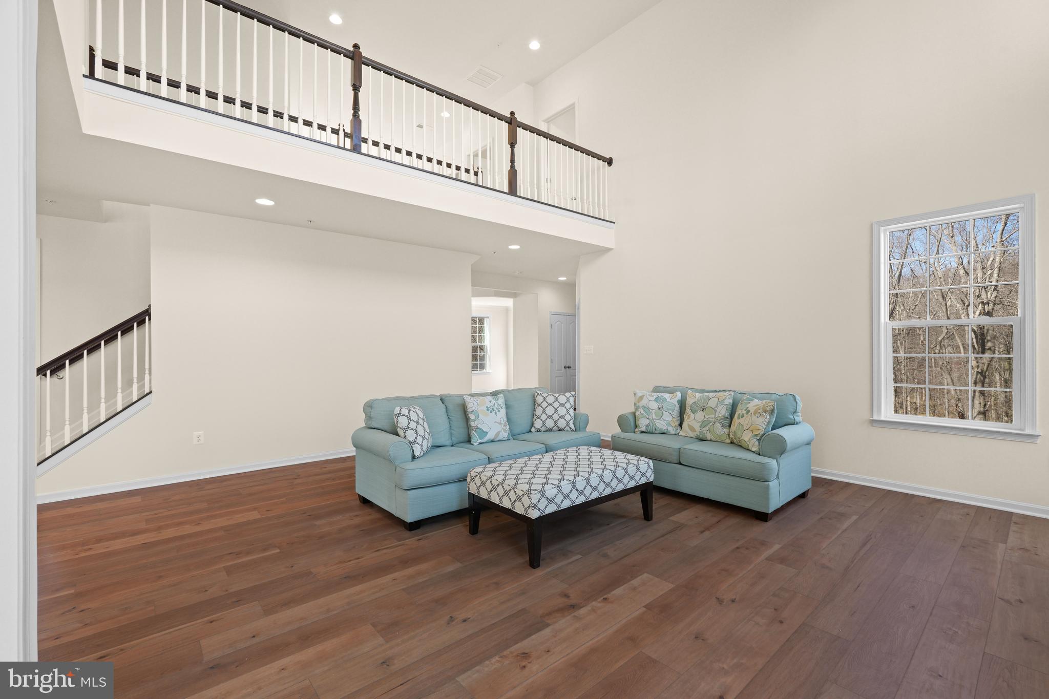 7047 Esther Ln