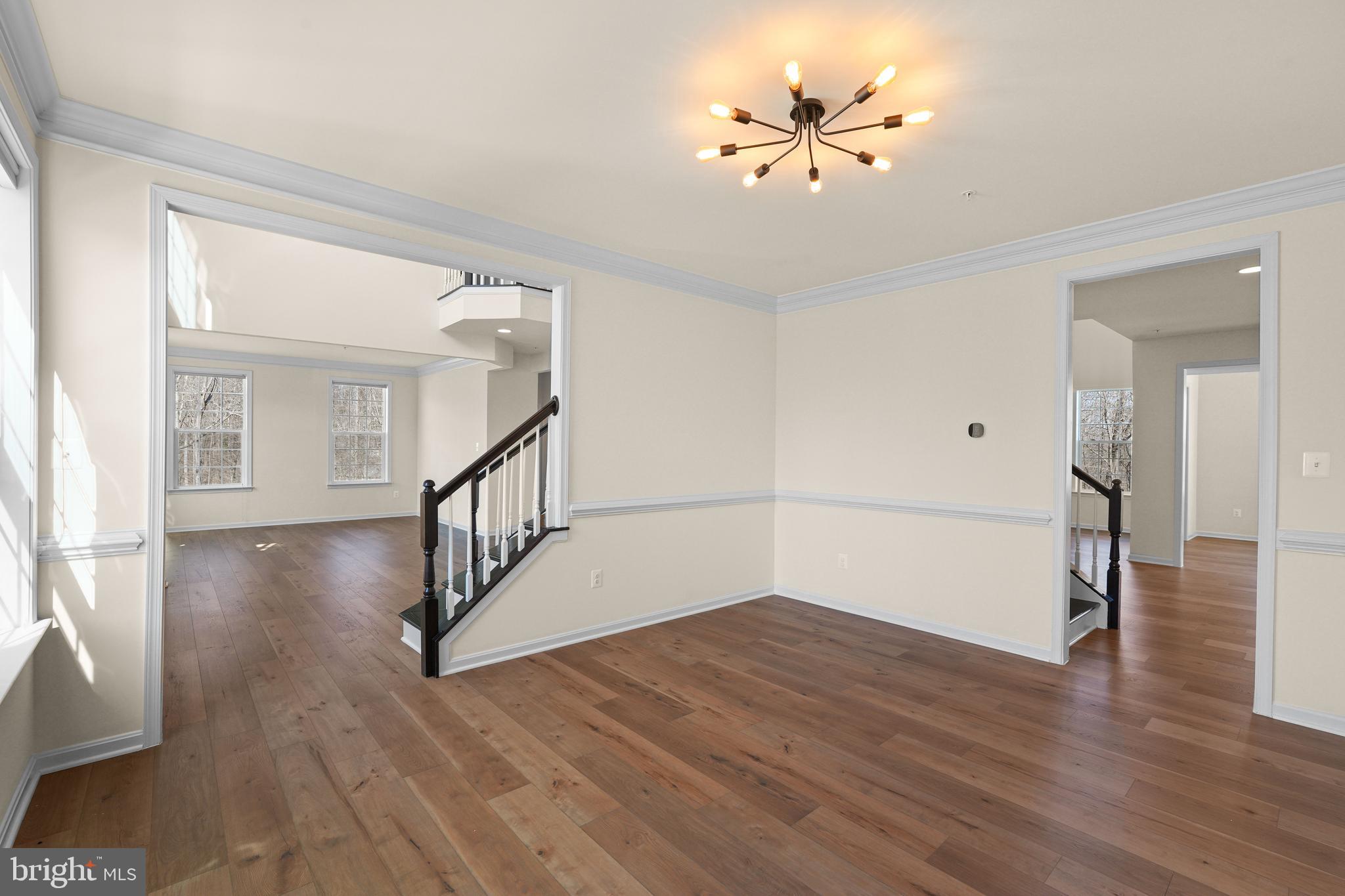 7047 Esther Ln