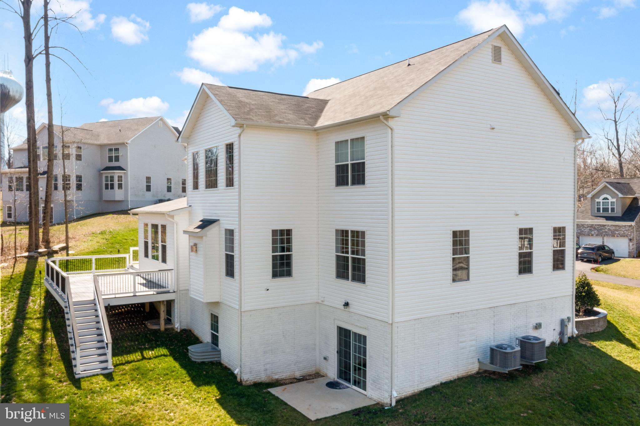 7047 Esther Ln